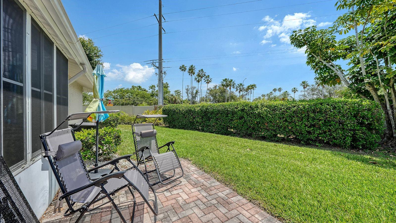 Image 33 of 49 For 2902 Captiva Gardens Drive 3