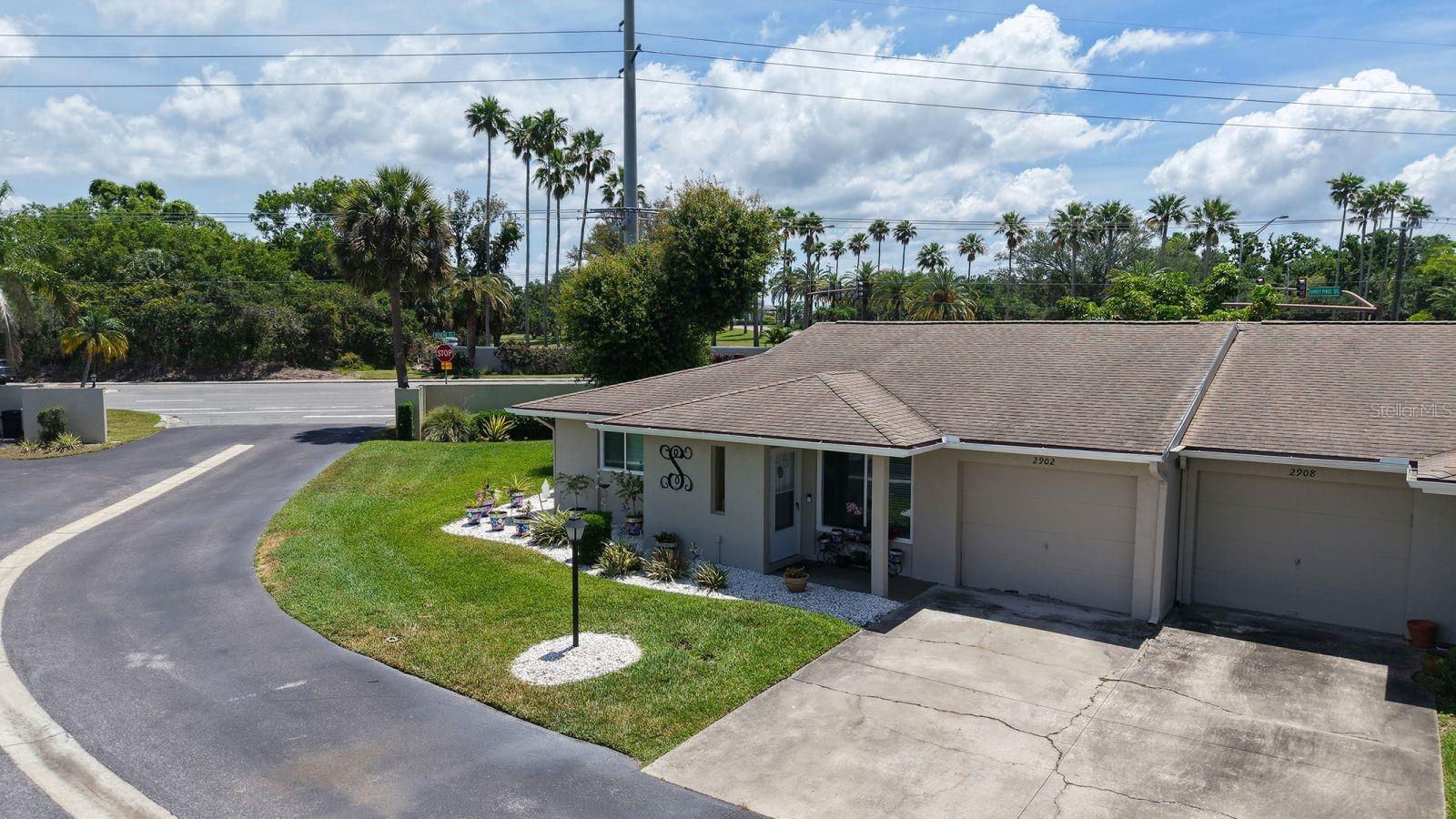 Image 38 of 49 For 2902 Captiva Gardens Drive 3
