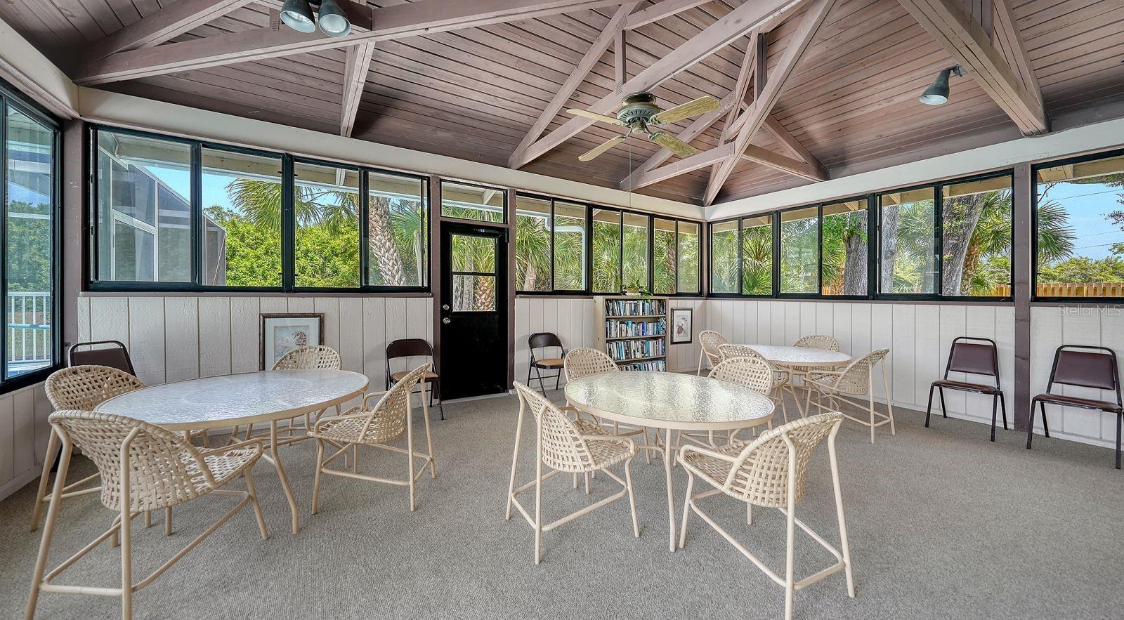 Image 42 of 49 For 2902 Captiva Gardens Drive 3