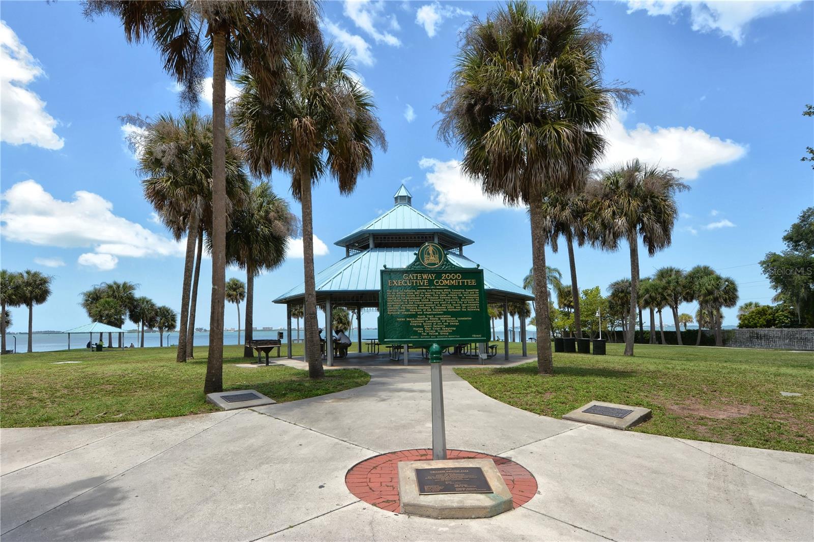 Image 32 of 37 For 1709 Tamiami Trail 221