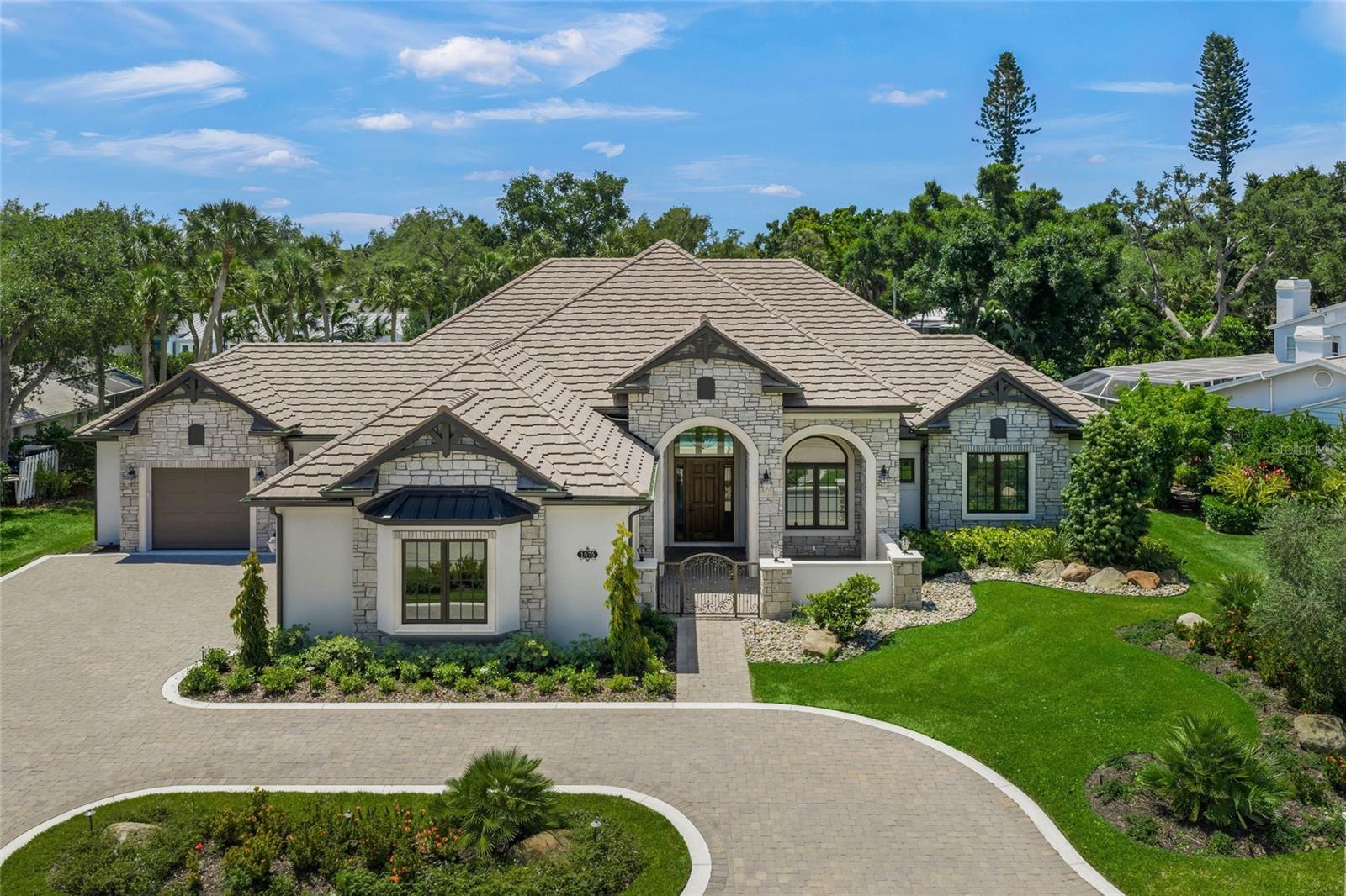 Image 2 of 74 For 1575 Eastbrook Drive