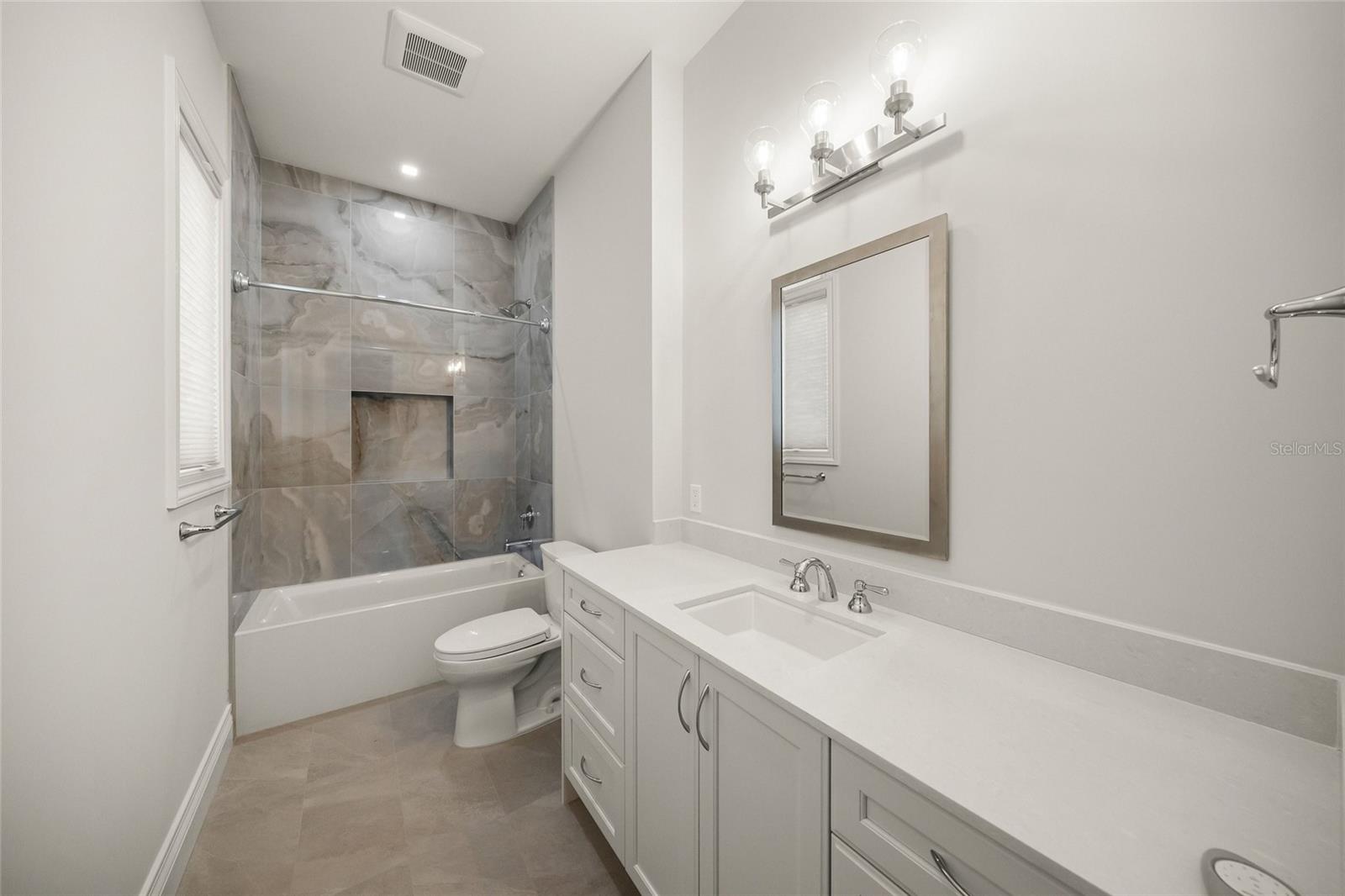 Image 37 of 74 For 1575 Eastbrook Drive