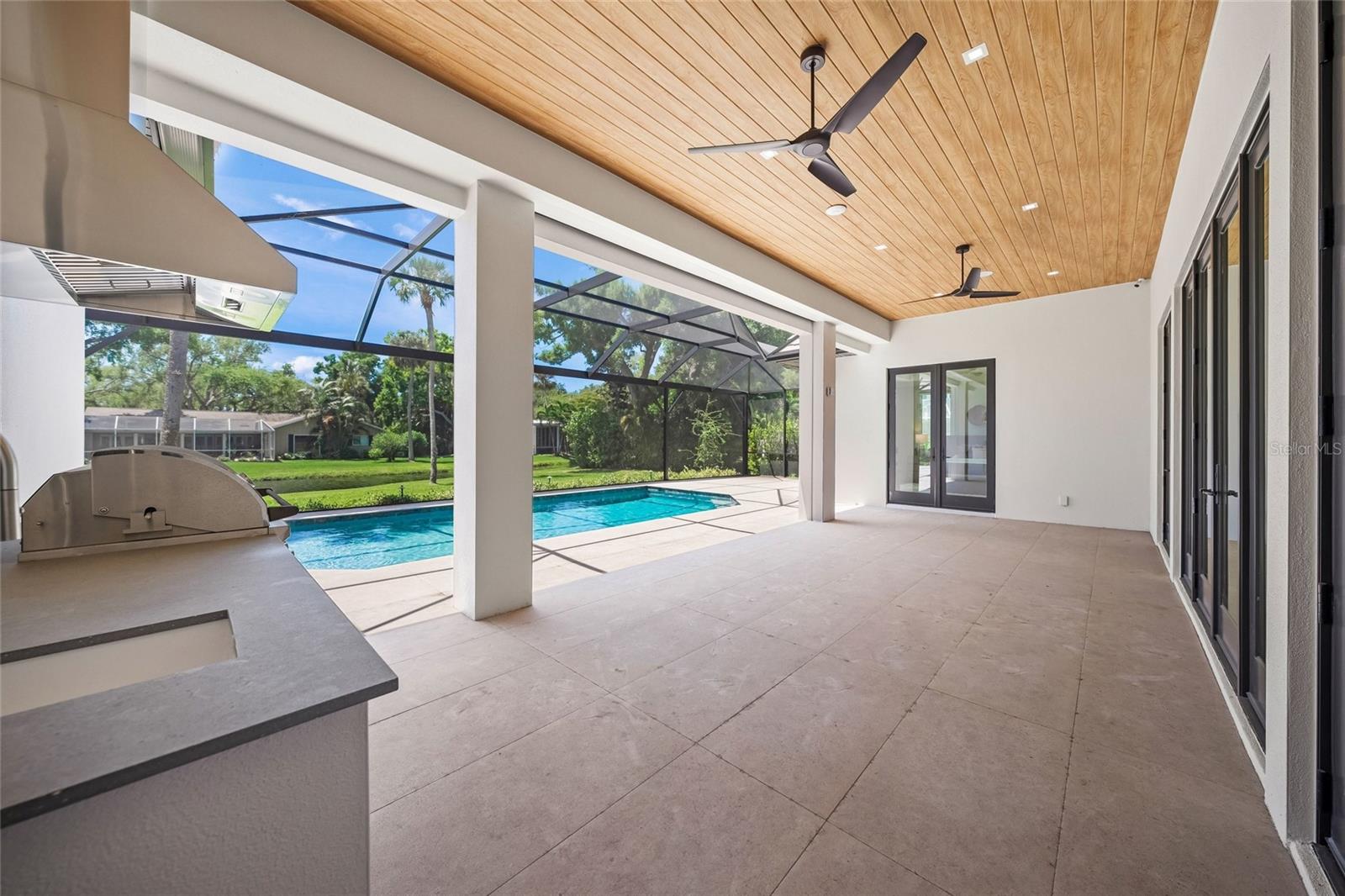 Image 42 of 74 For 1575 Eastbrook Drive
