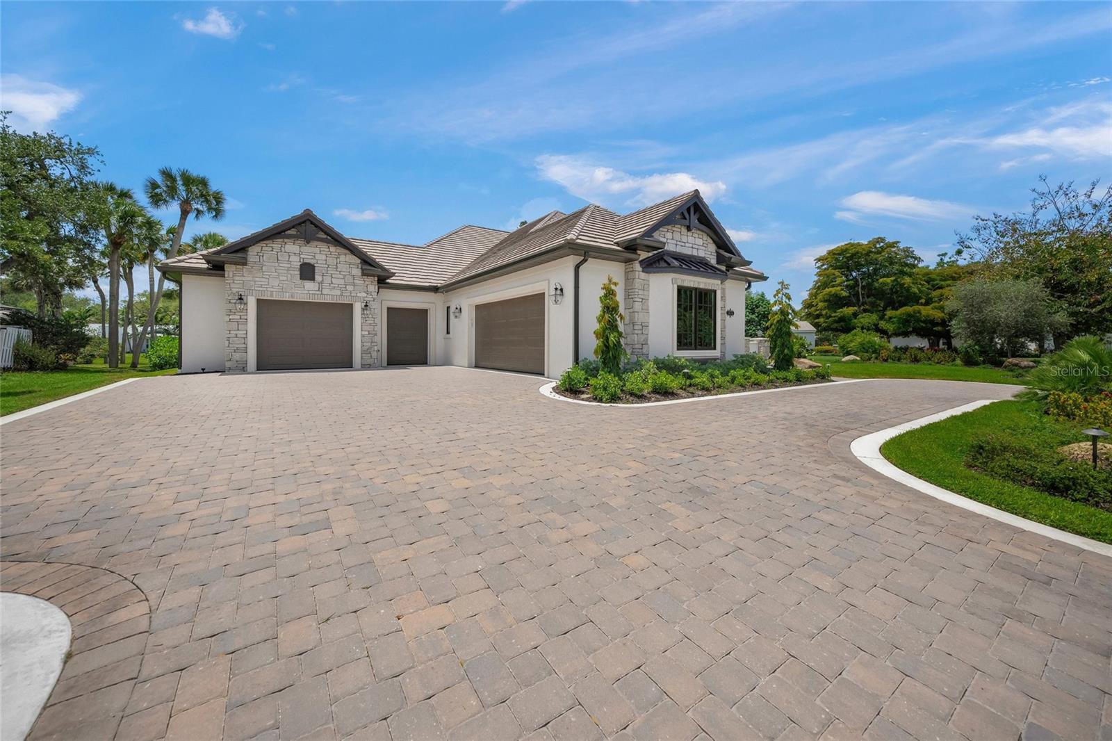 Image 58 of 74 For 1575 Eastbrook Drive
