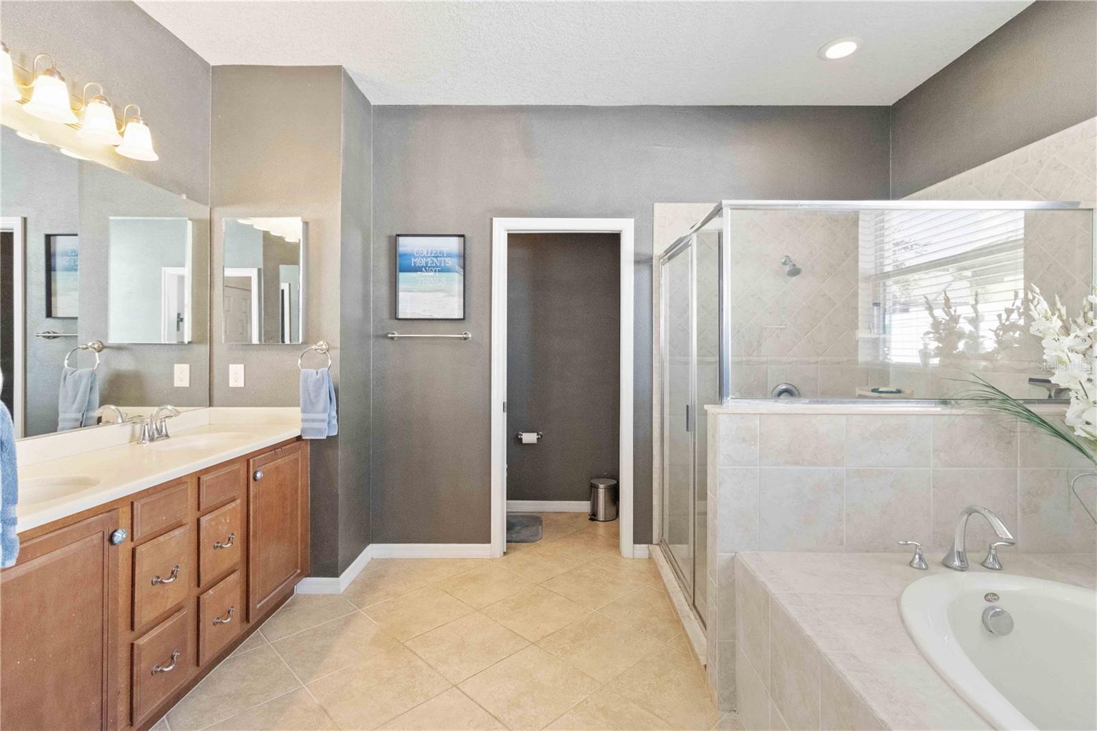 Image 11 of 18 For 6815 45th Terrace E