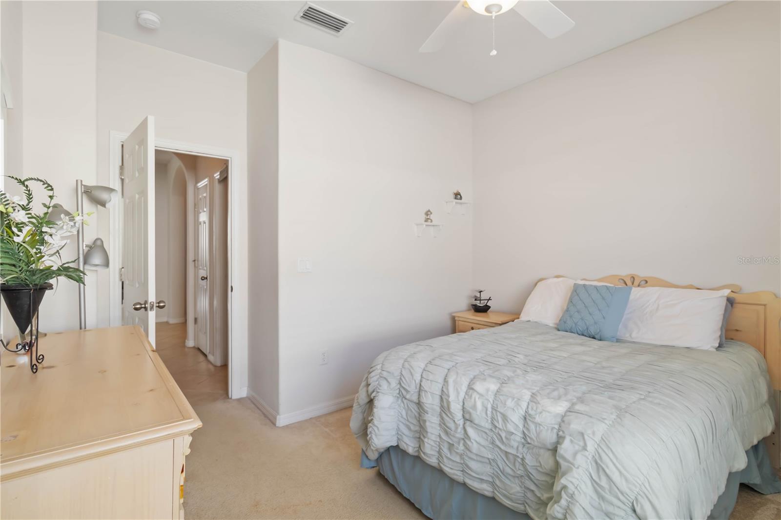 Image 14 of 18 For 6815 45th Terrace E