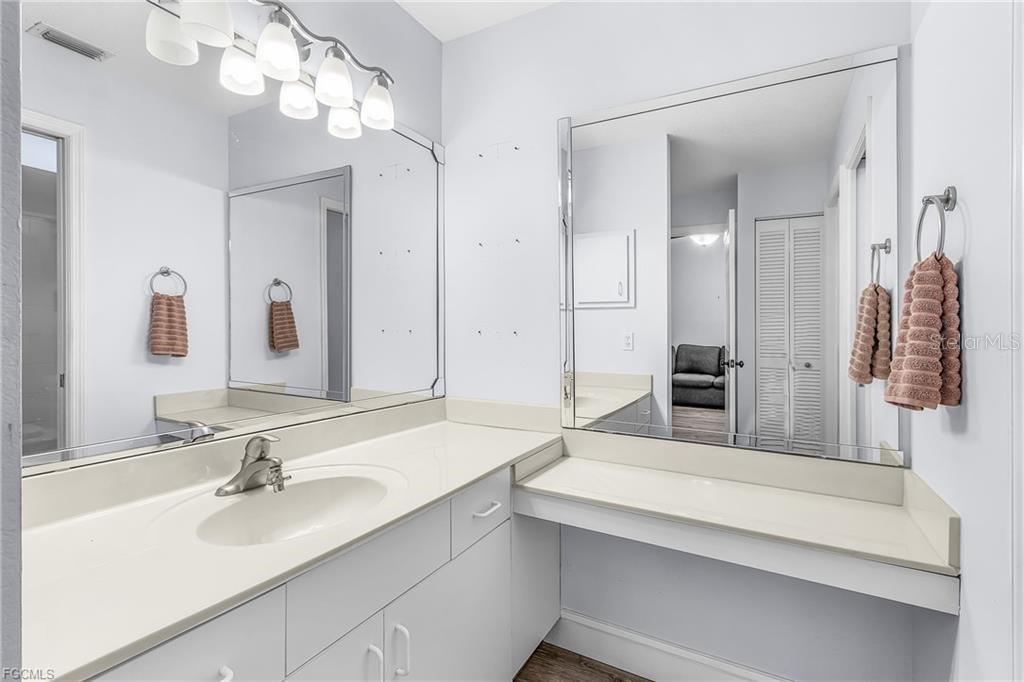 Image 10 of 22 For 3903 San Rocco Drive 111