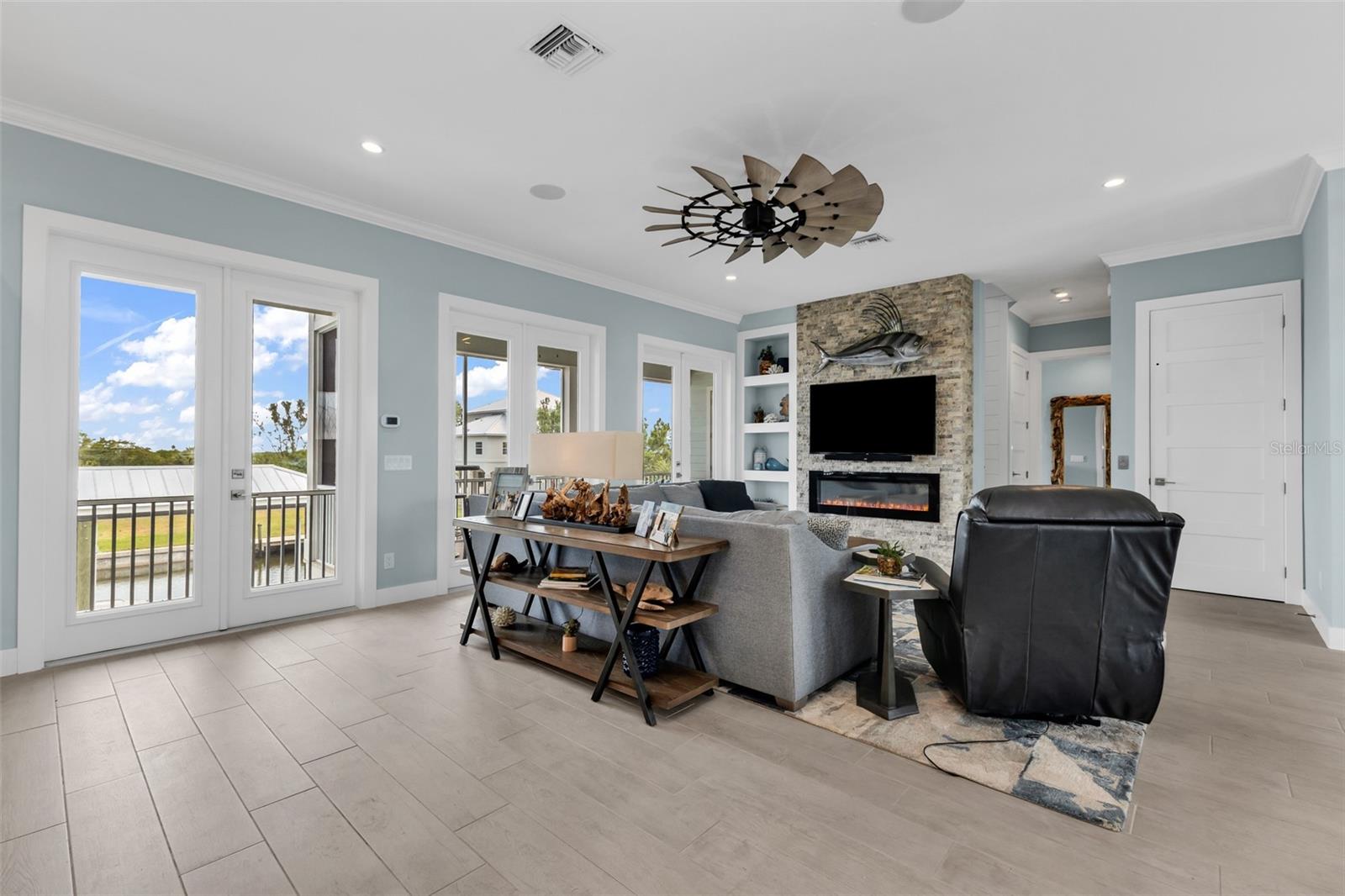 Image 12 of 95 For 24216 Yacht Club Boulevard