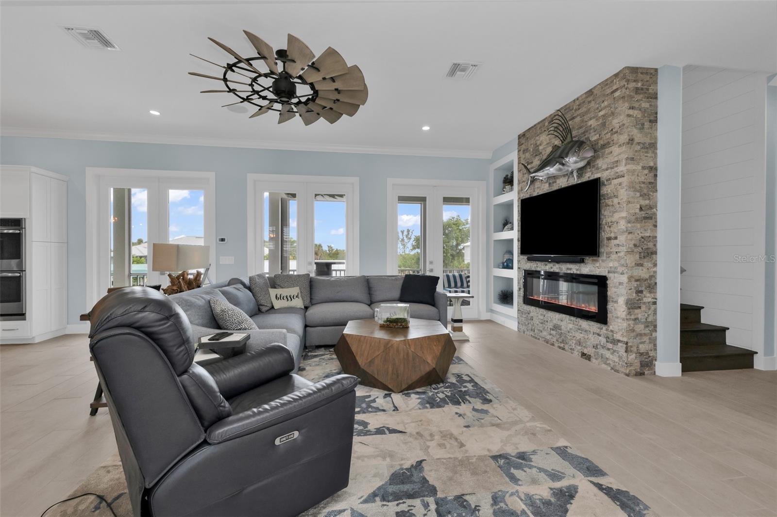 Image 16 of 95 For 24216 Yacht Club Boulevard