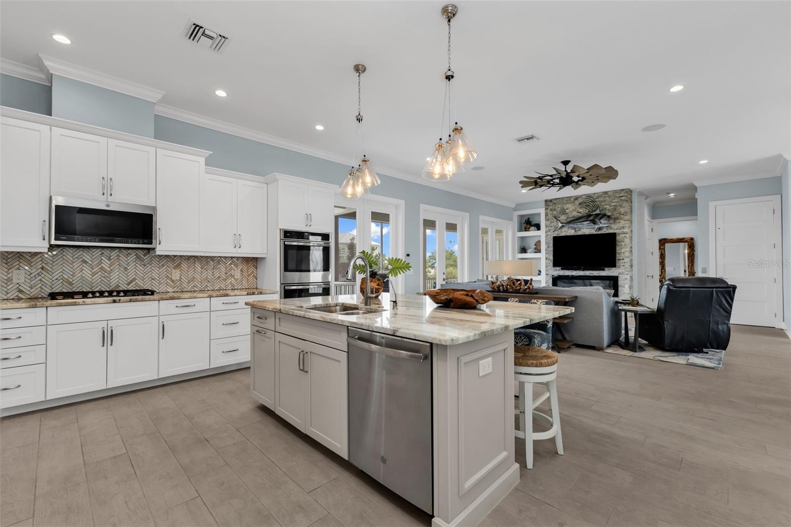 Image 21 of 95 For 24216 Yacht Club Boulevard