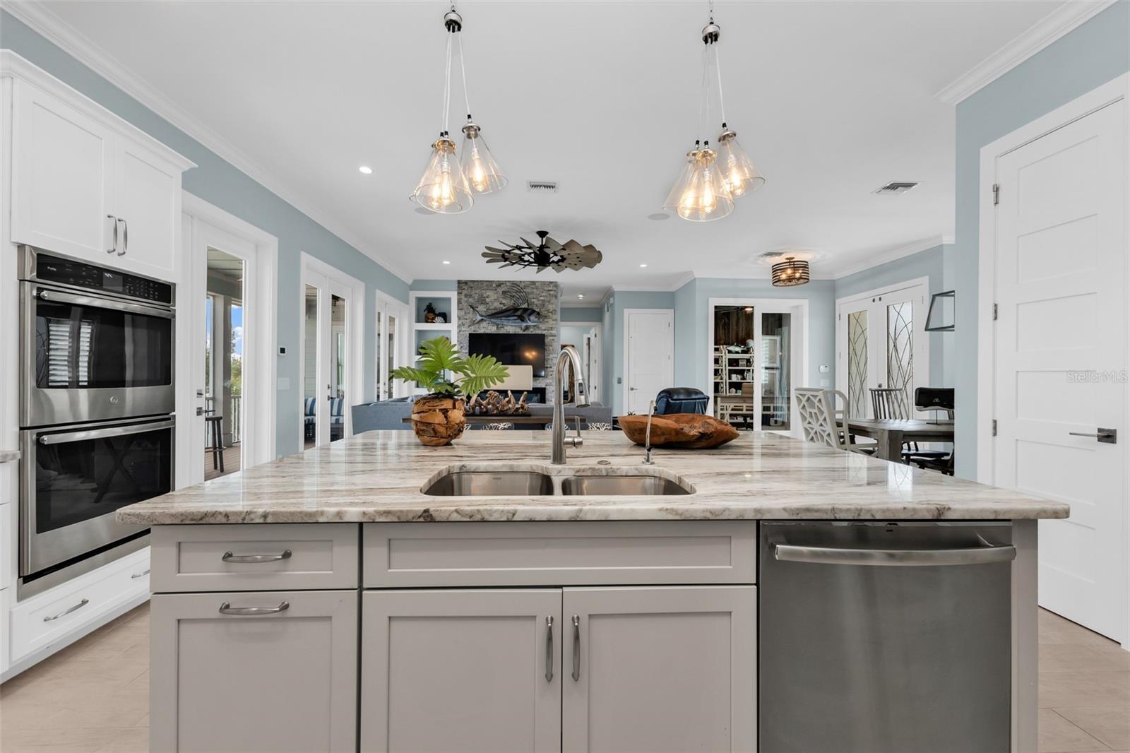 Image 22 of 95 For 24216 Yacht Club Boulevard
