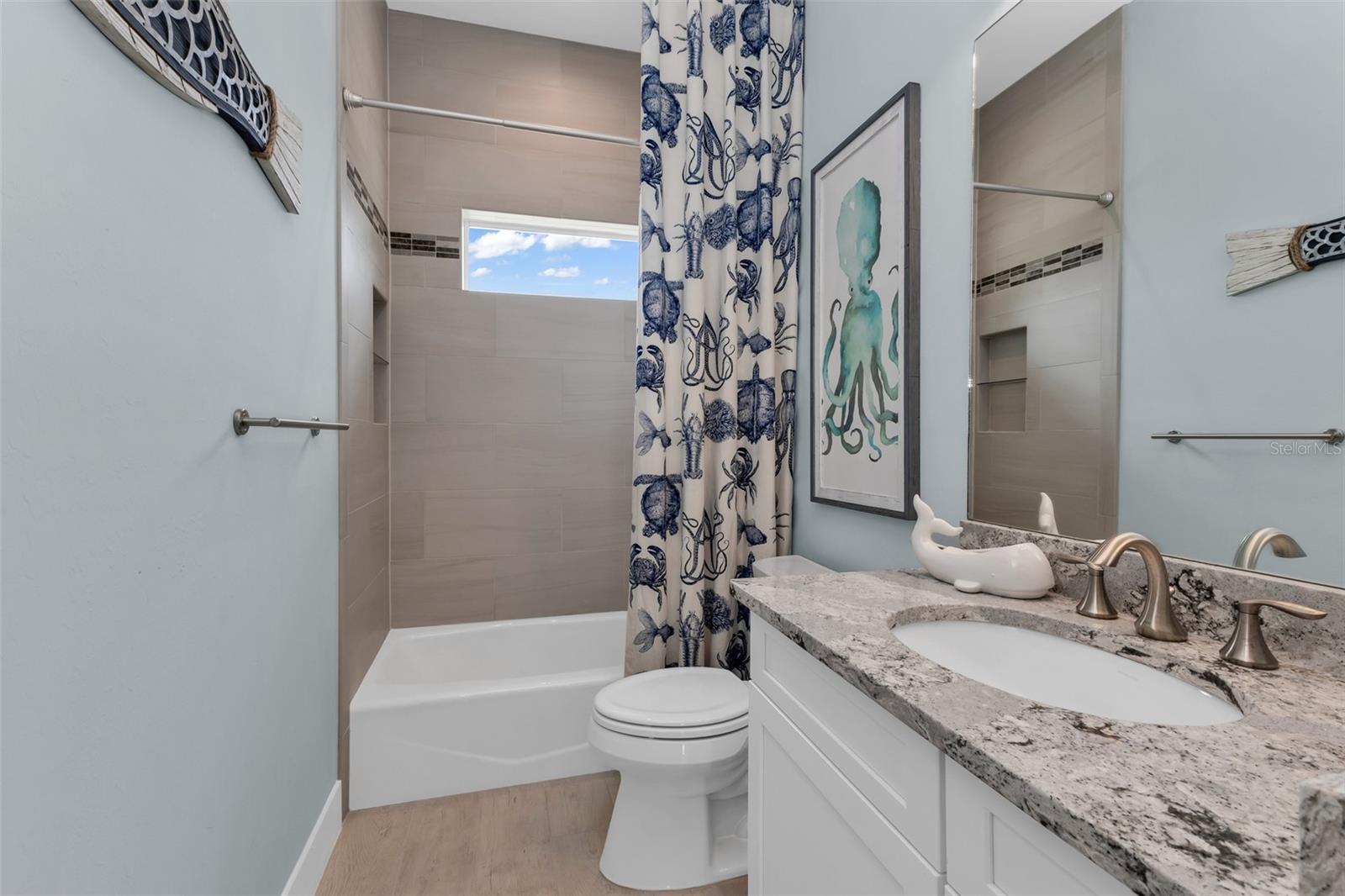 Image 33 of 95 For 24216 Yacht Club Boulevard