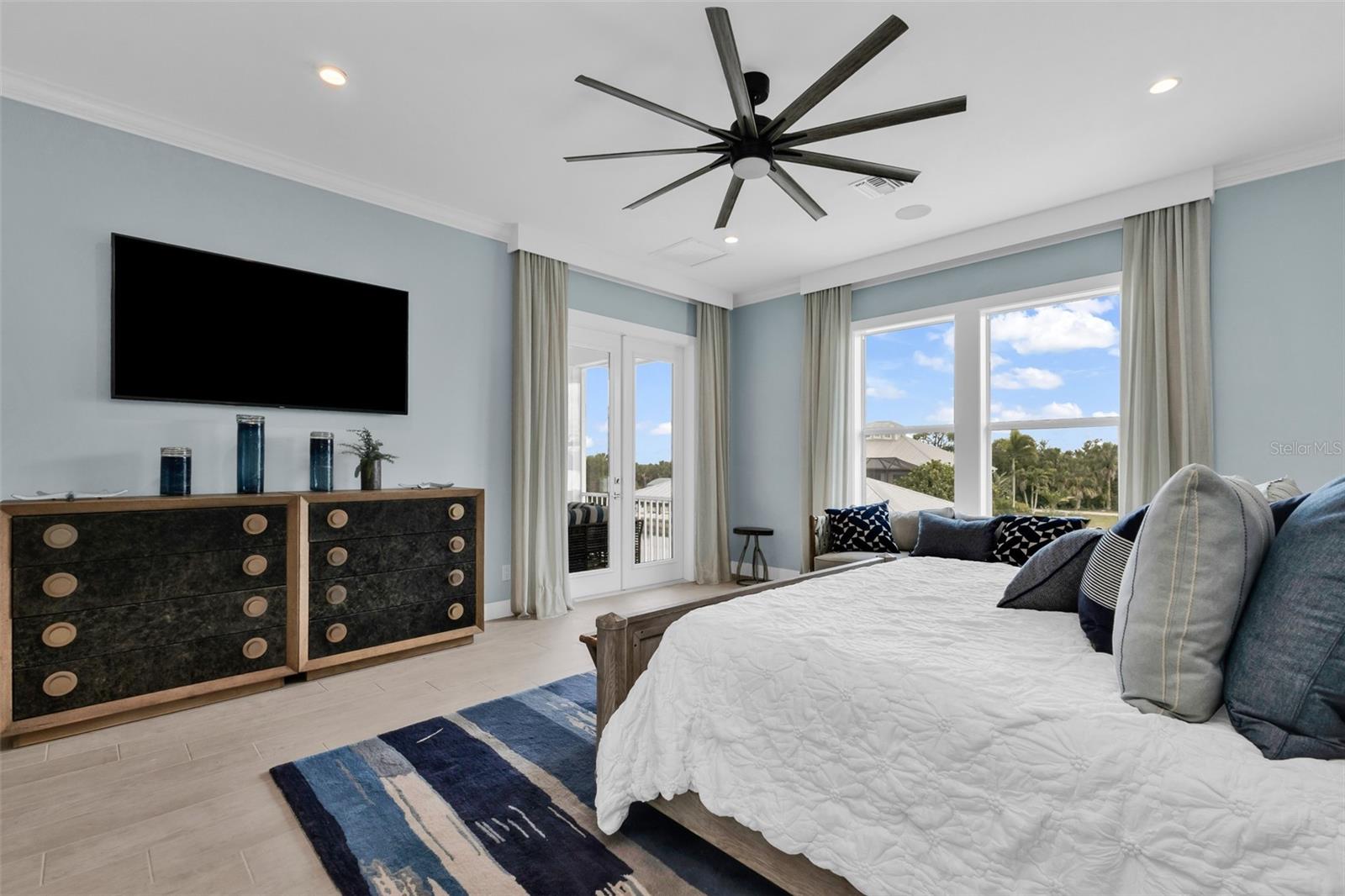 Image 38 of 95 For 24216 Yacht Club Boulevard