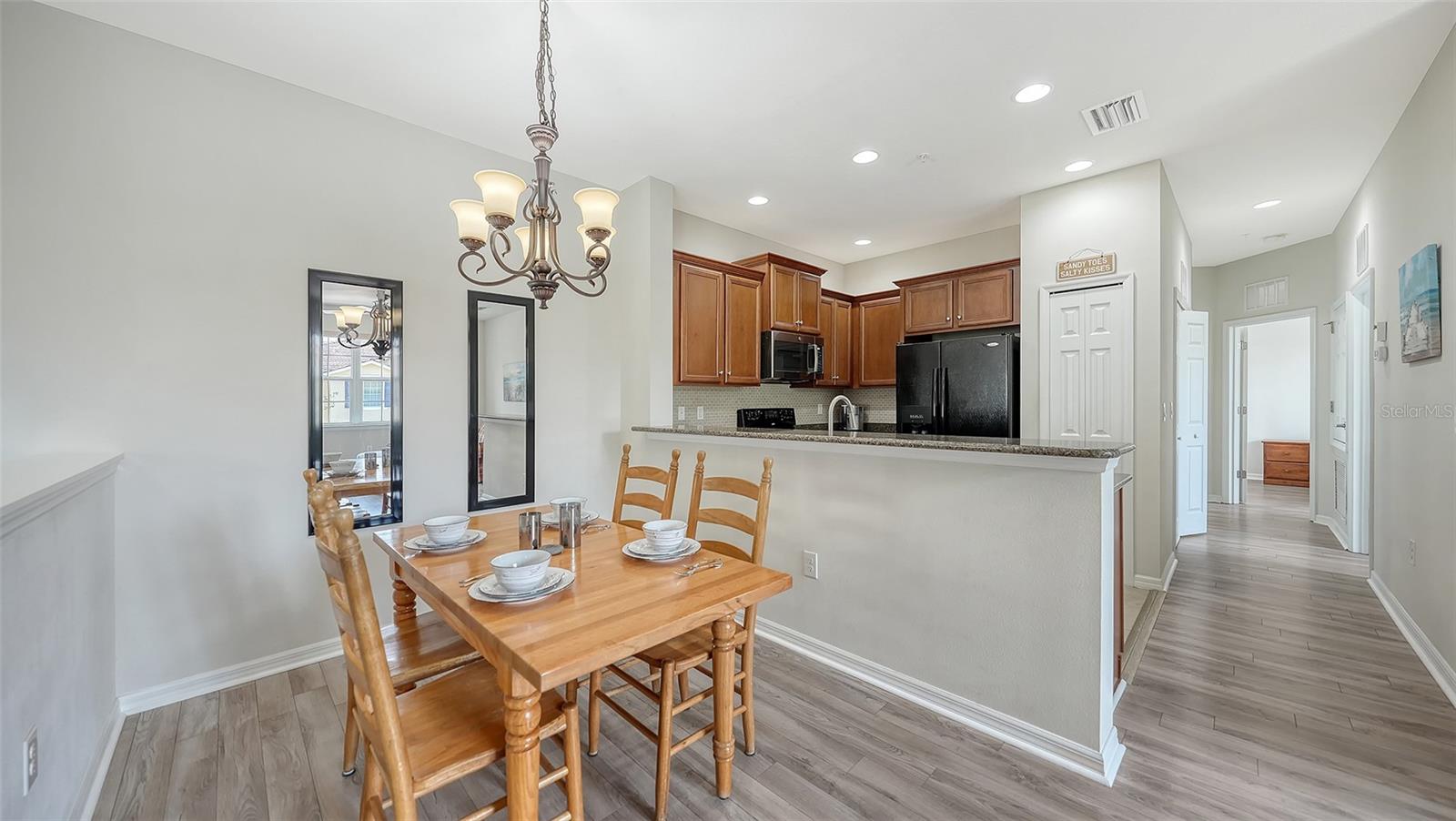 Image 13 of 34 For 7843 Moonstone Drive 24-202