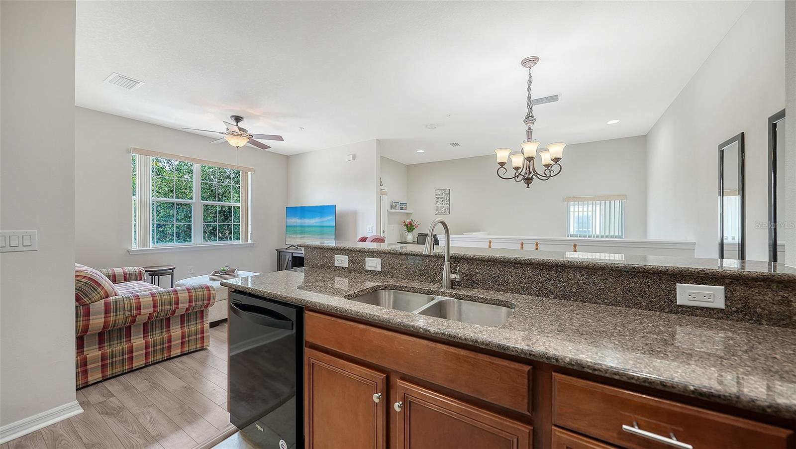 Image 7 of 34 For 7843 Moonstone Drive 24-202