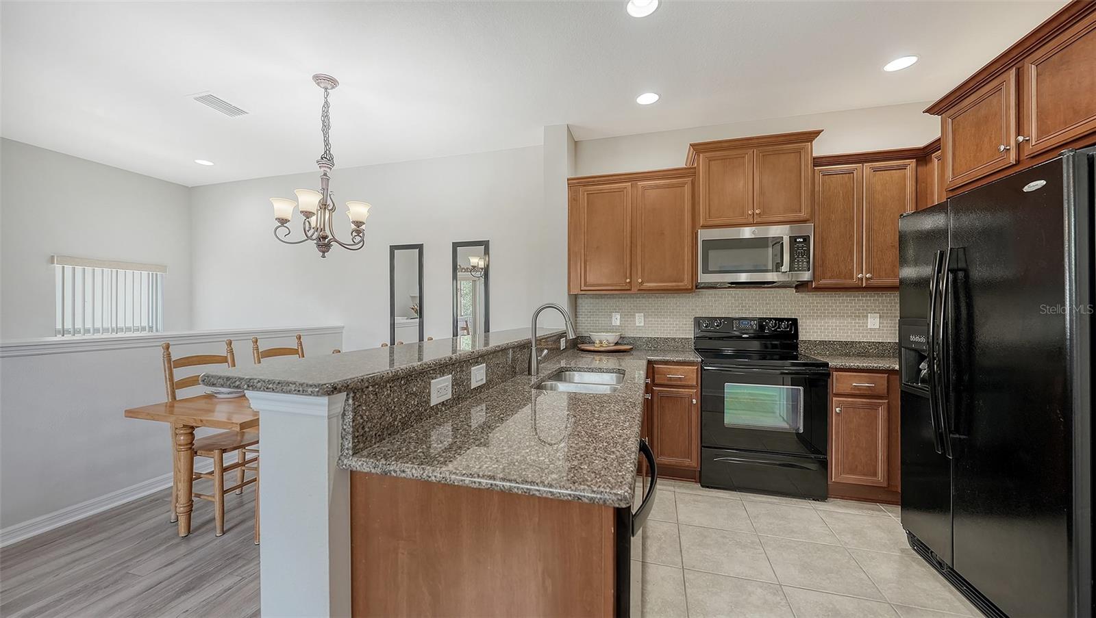 Image 9 of 34 For 7843 Moonstone Drive 24-202