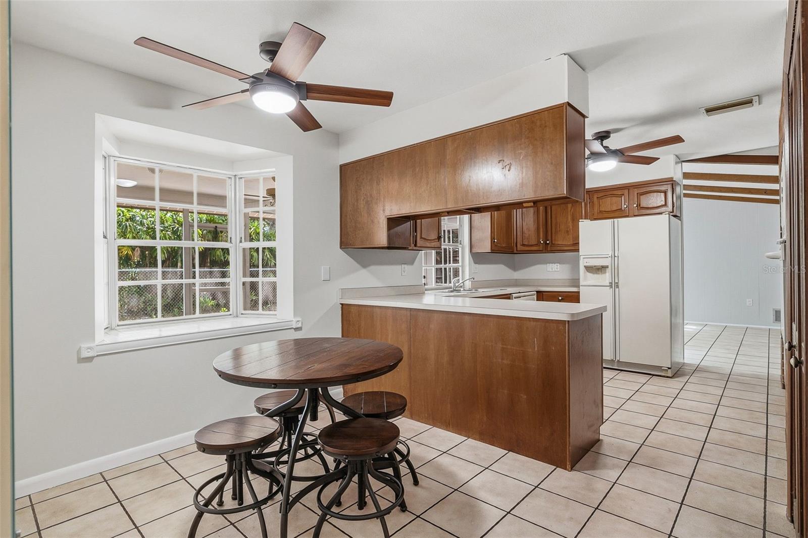 Image 12 of 45 For 2749 Greendale Drive