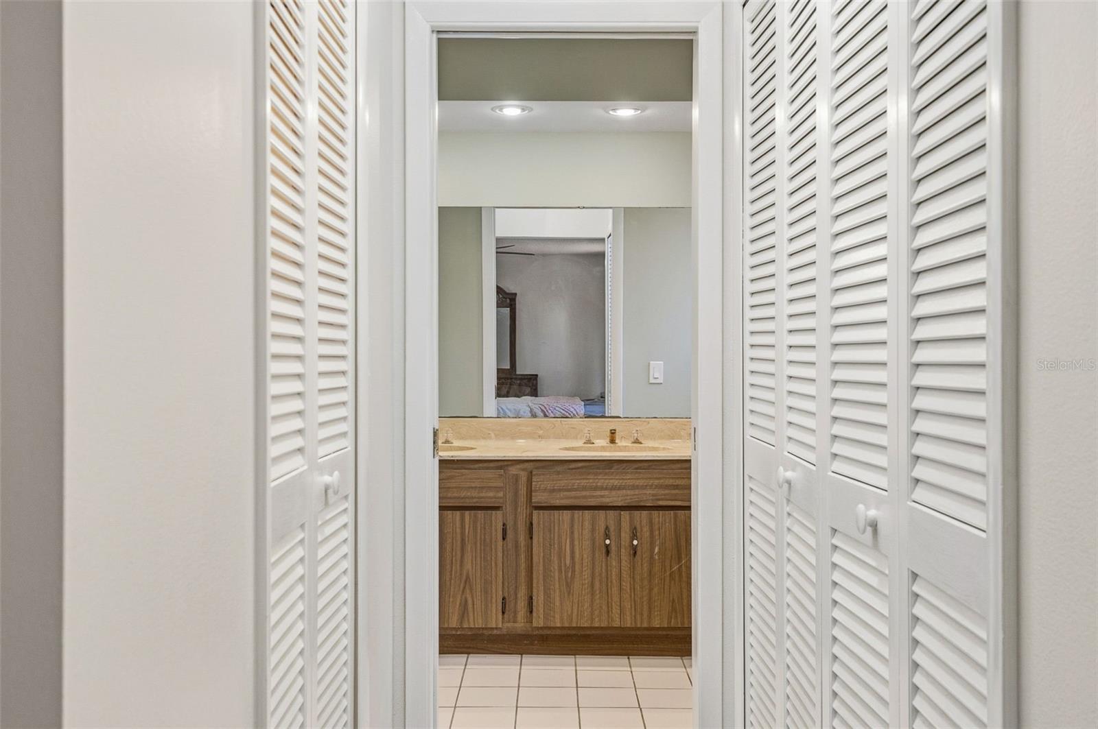 Image 20 of 45 For 2749 Greendale Drive