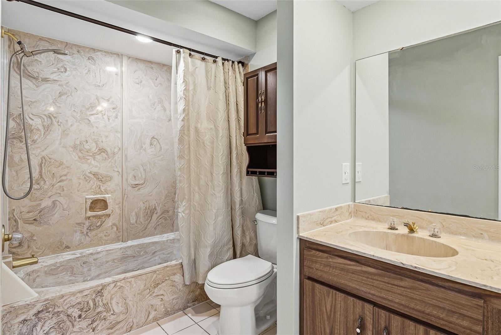 Image 21 of 45 For 2749 Greendale Drive
