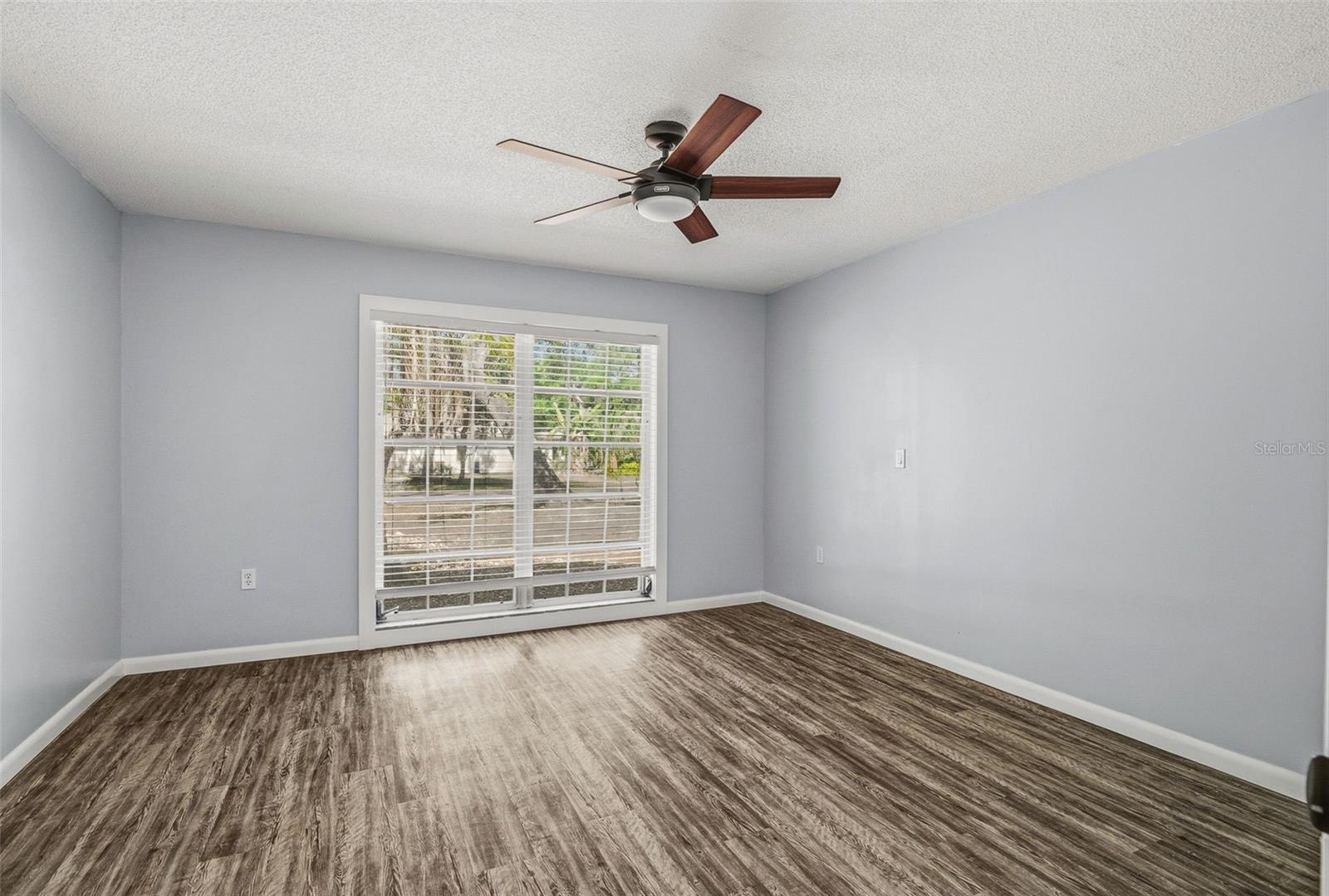 Image 23 of 45 For 2749 Greendale Drive