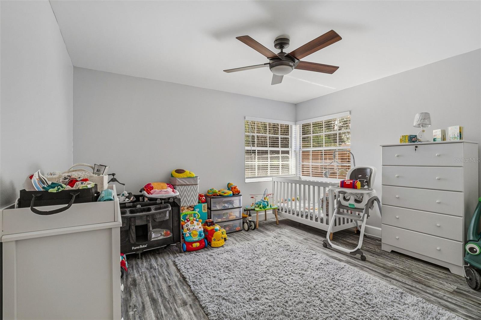 Image 27 of 45 For 2749 Greendale Drive