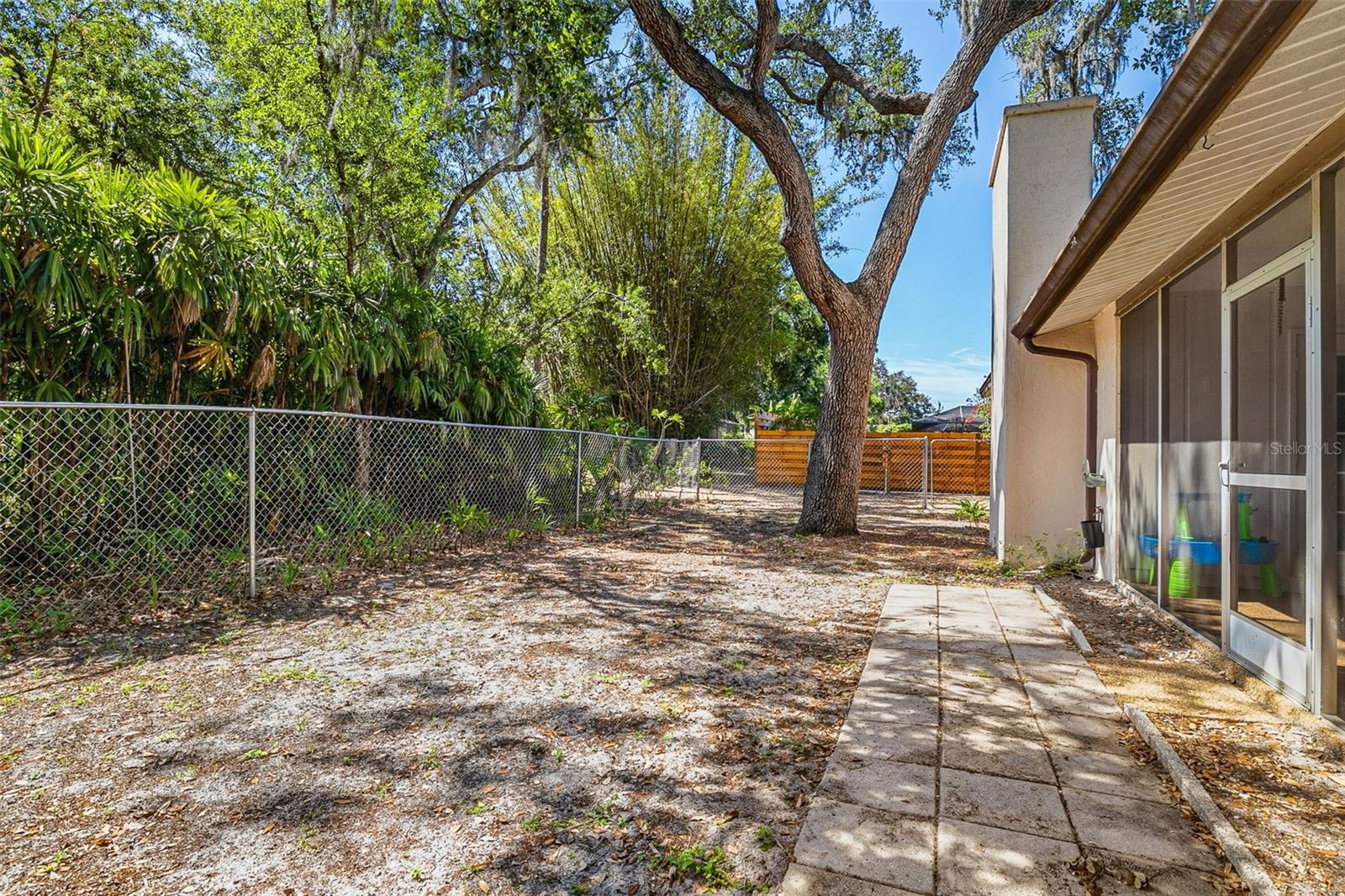 Image 33 of 45 For 2749 Greendale Drive