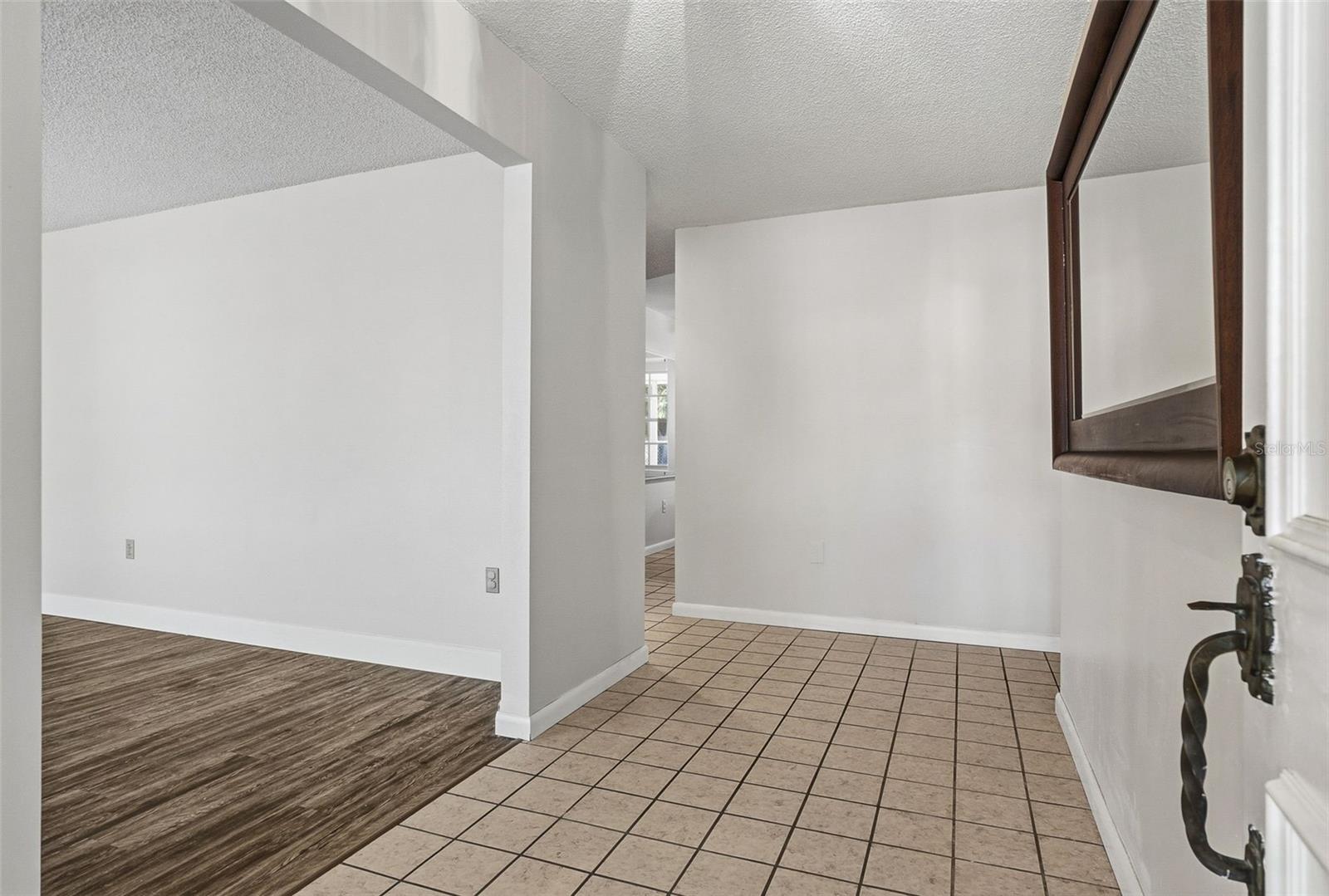Image 5 of 45 For 2749 Greendale Drive