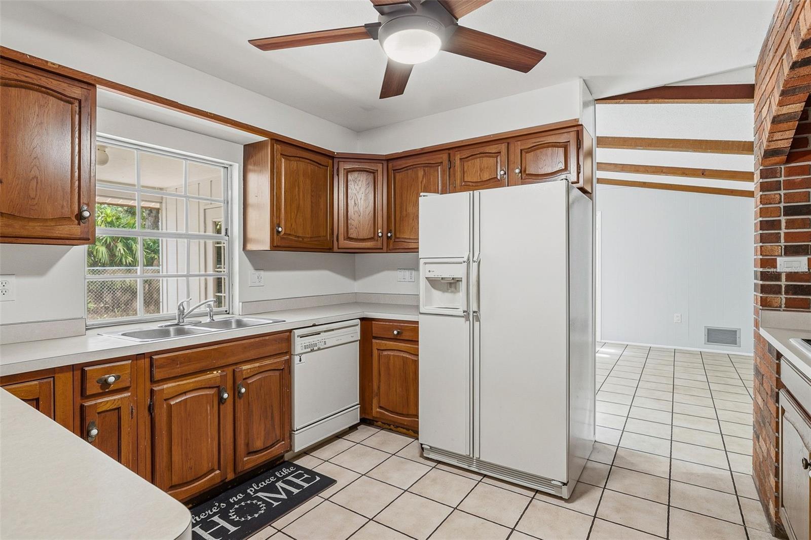 Image 9 of 45 For 2749 Greendale Drive