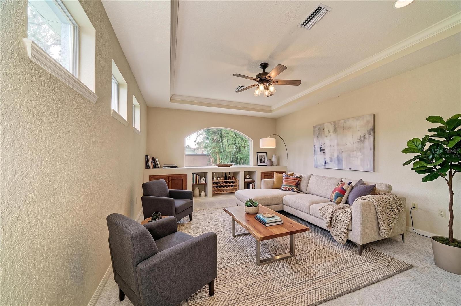 Image 11 of 59 For 5811 30th Court E