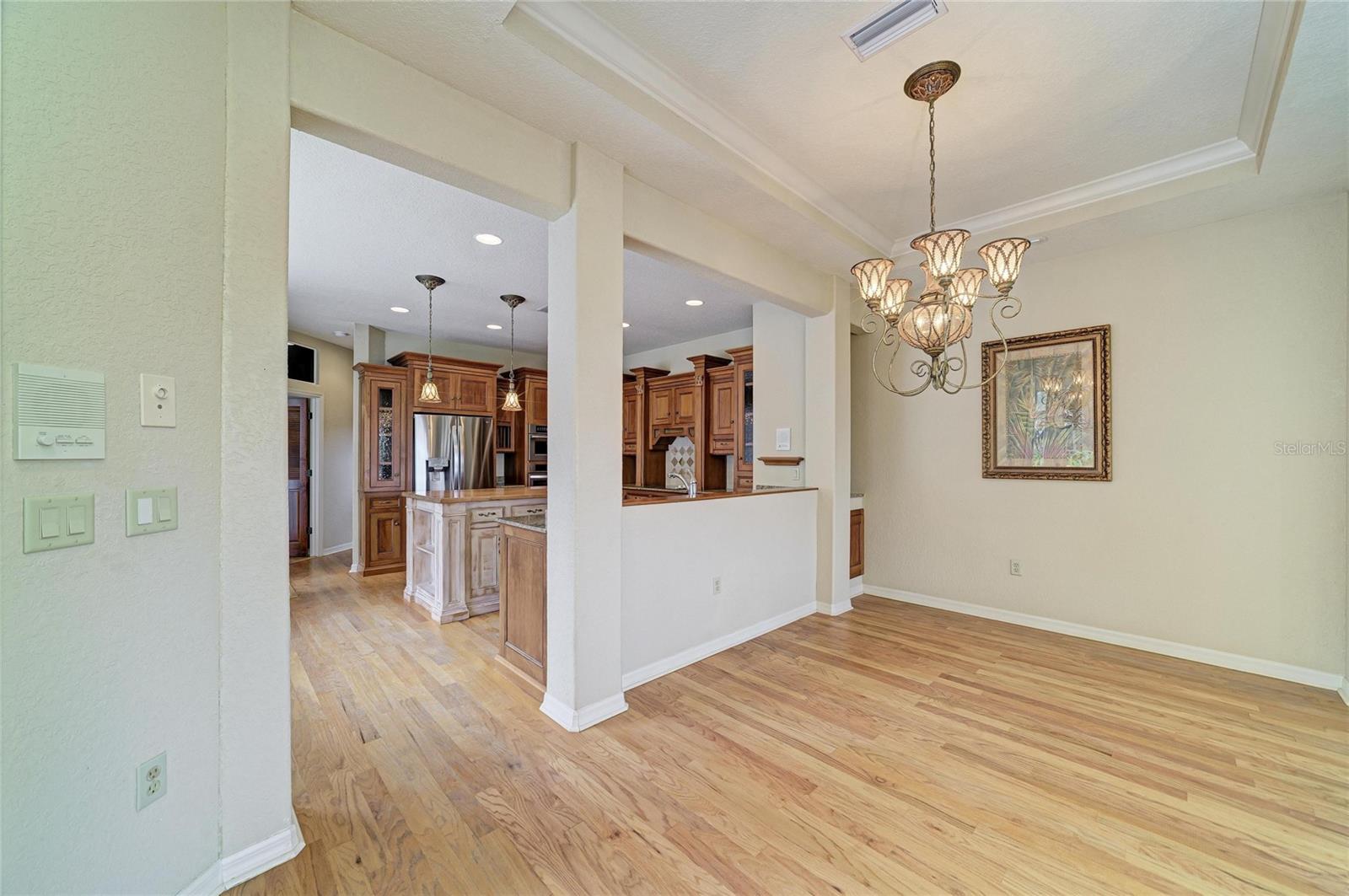 Image 7 of 59 For 5811 30th Court E