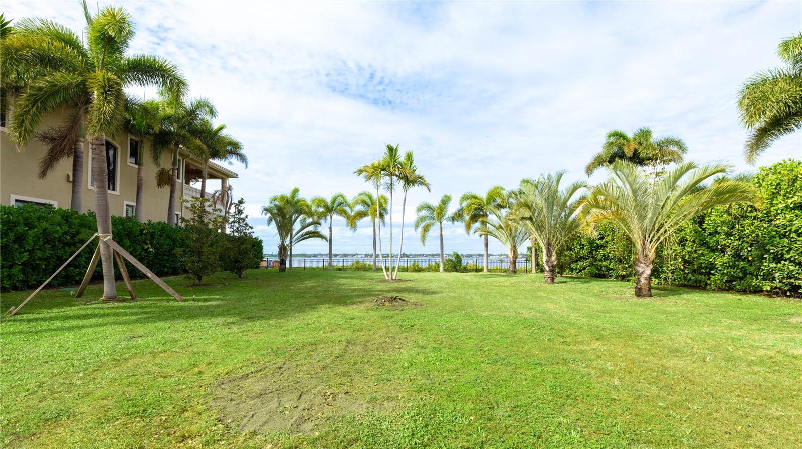 Image 11 of 17 For 4223 Hawk Island Drive