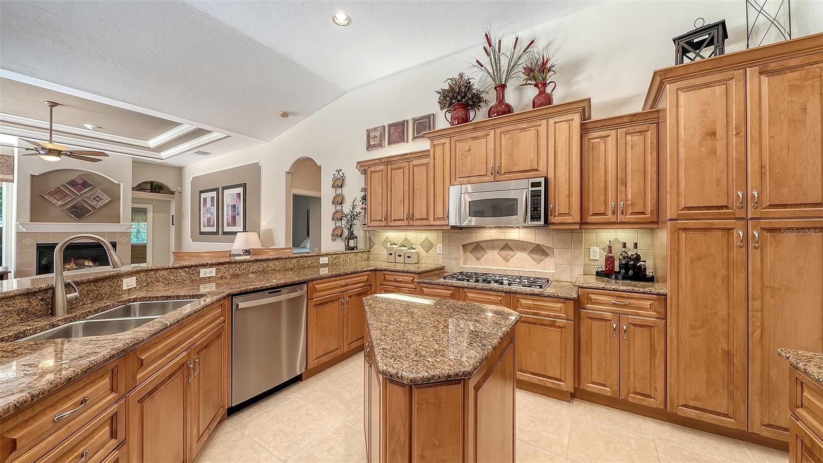 Image 14 of 72 For 7507 Abbey Glen