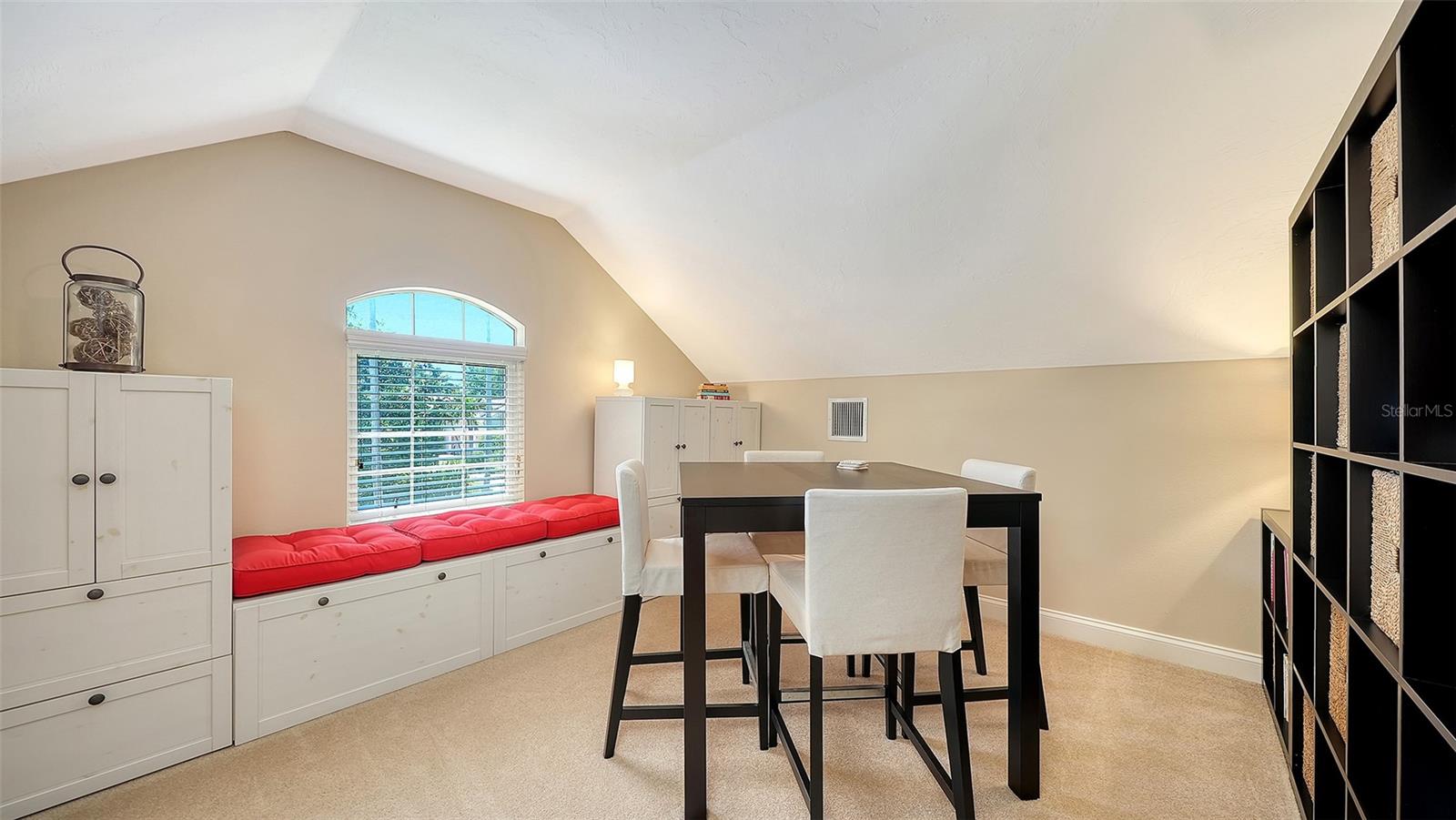 Image 39 of 72 For 7507 Abbey Glen