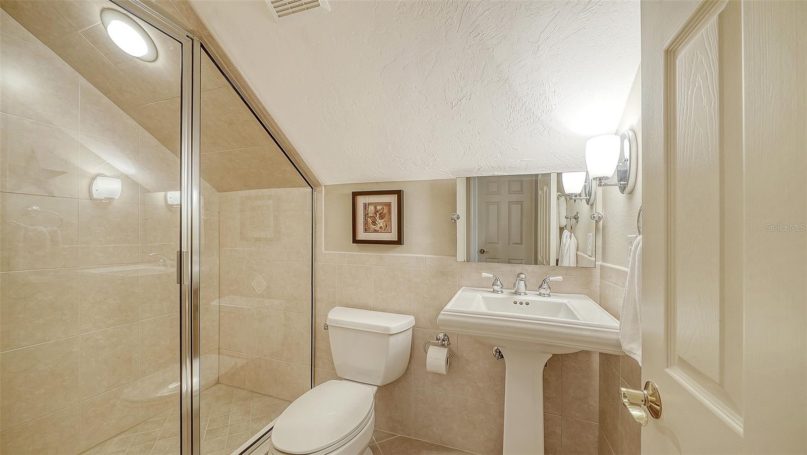 Image 41 of 72 For 7507 Abbey Glen