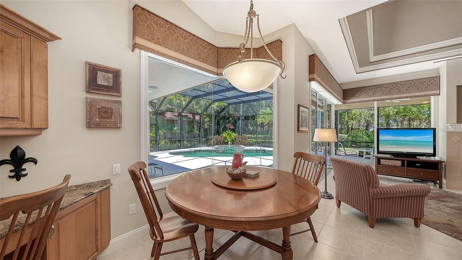 Image 9 of 72 For 7507 Abbey Glen