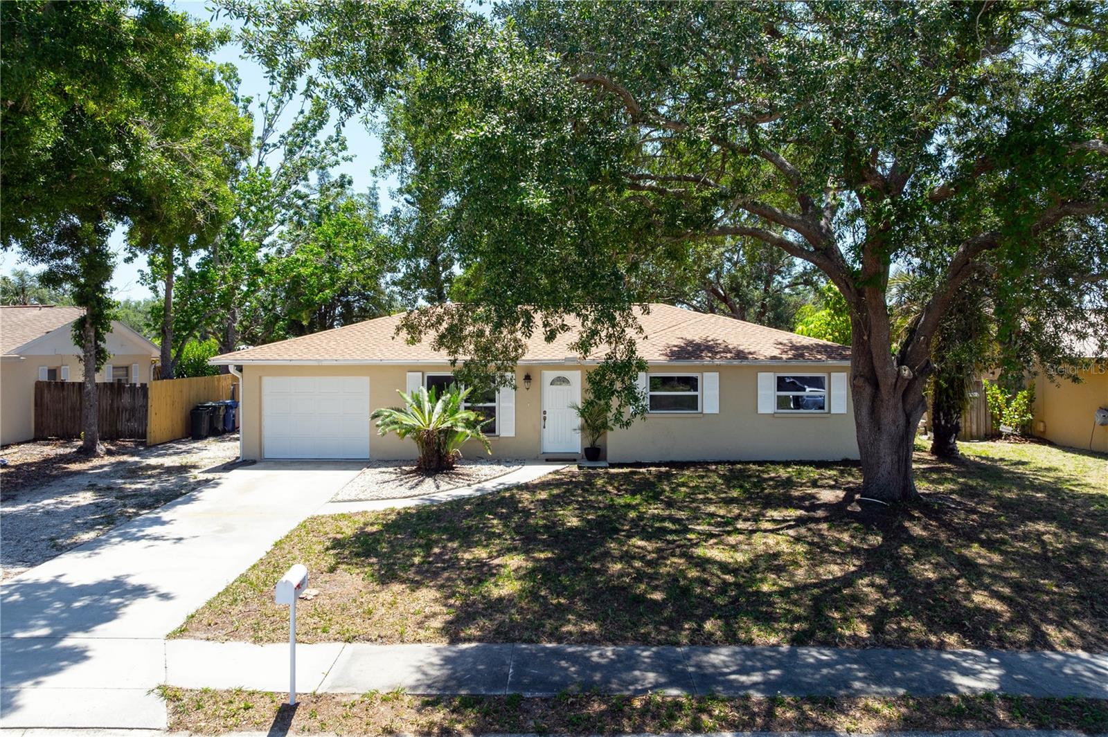 Details for 5446 Foxwood Drive, SARASOTA, FL 34232
