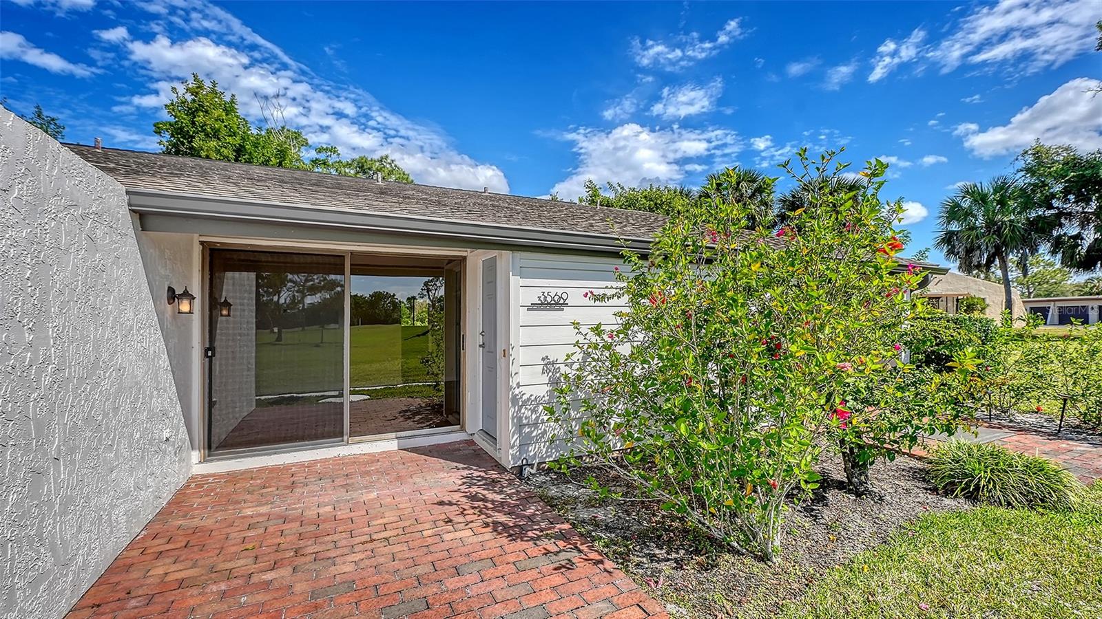 Image 3 of 29 For 3569 Longmeadow  35