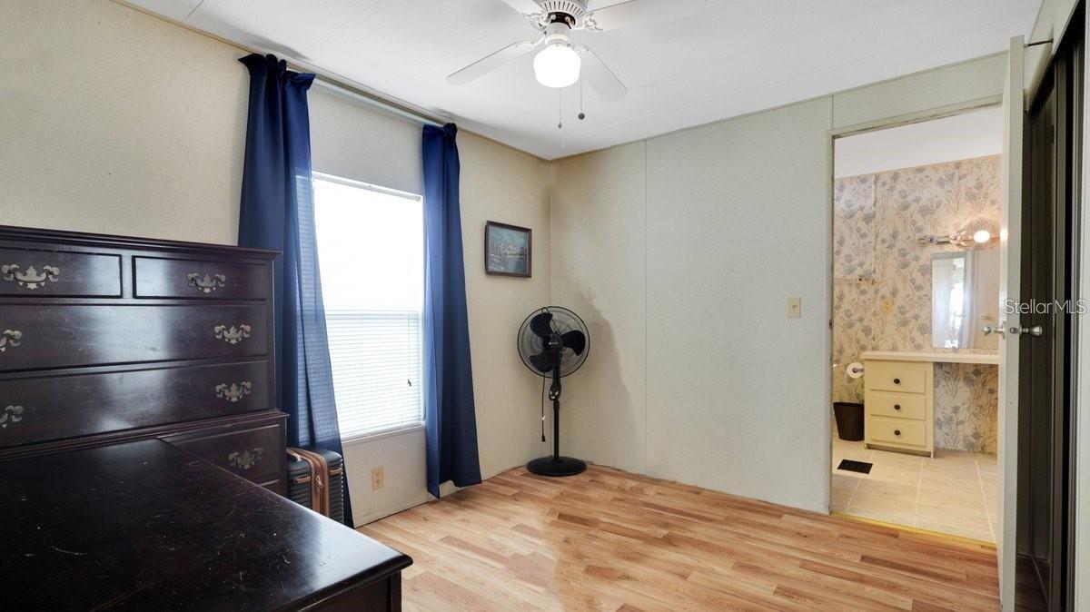 Image 22 of 29 For 4212 Cedarwood Street
