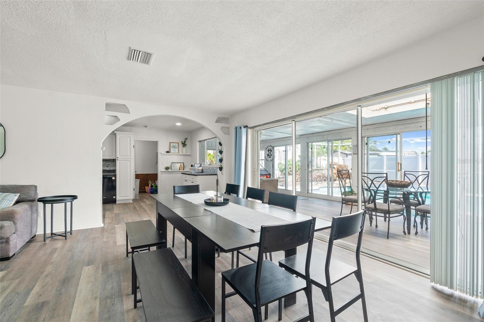 Image 6 of 25 For 3007 Florida Boulevard