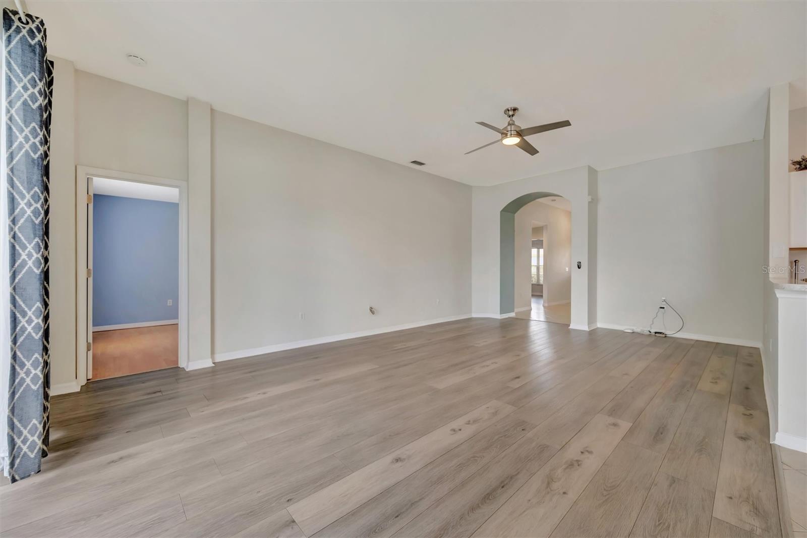Image 16 of 43 For 4802 Bookelia Circle
