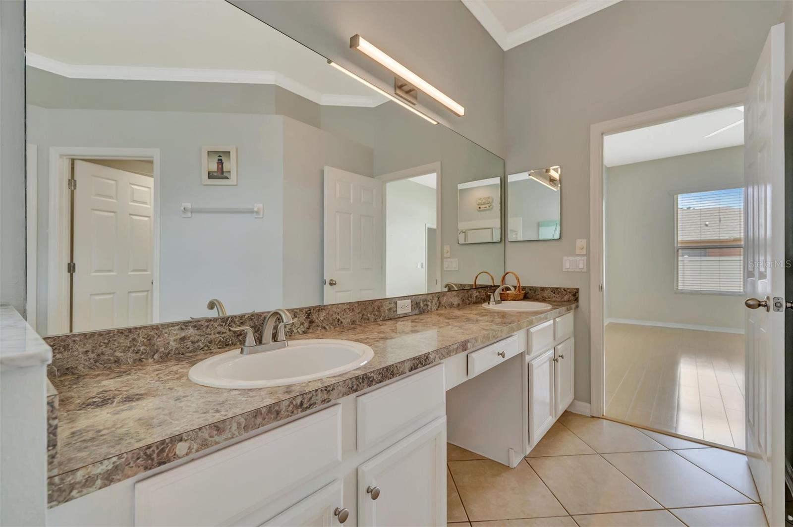Image 31 of 43 For 4802 Bookelia Circle