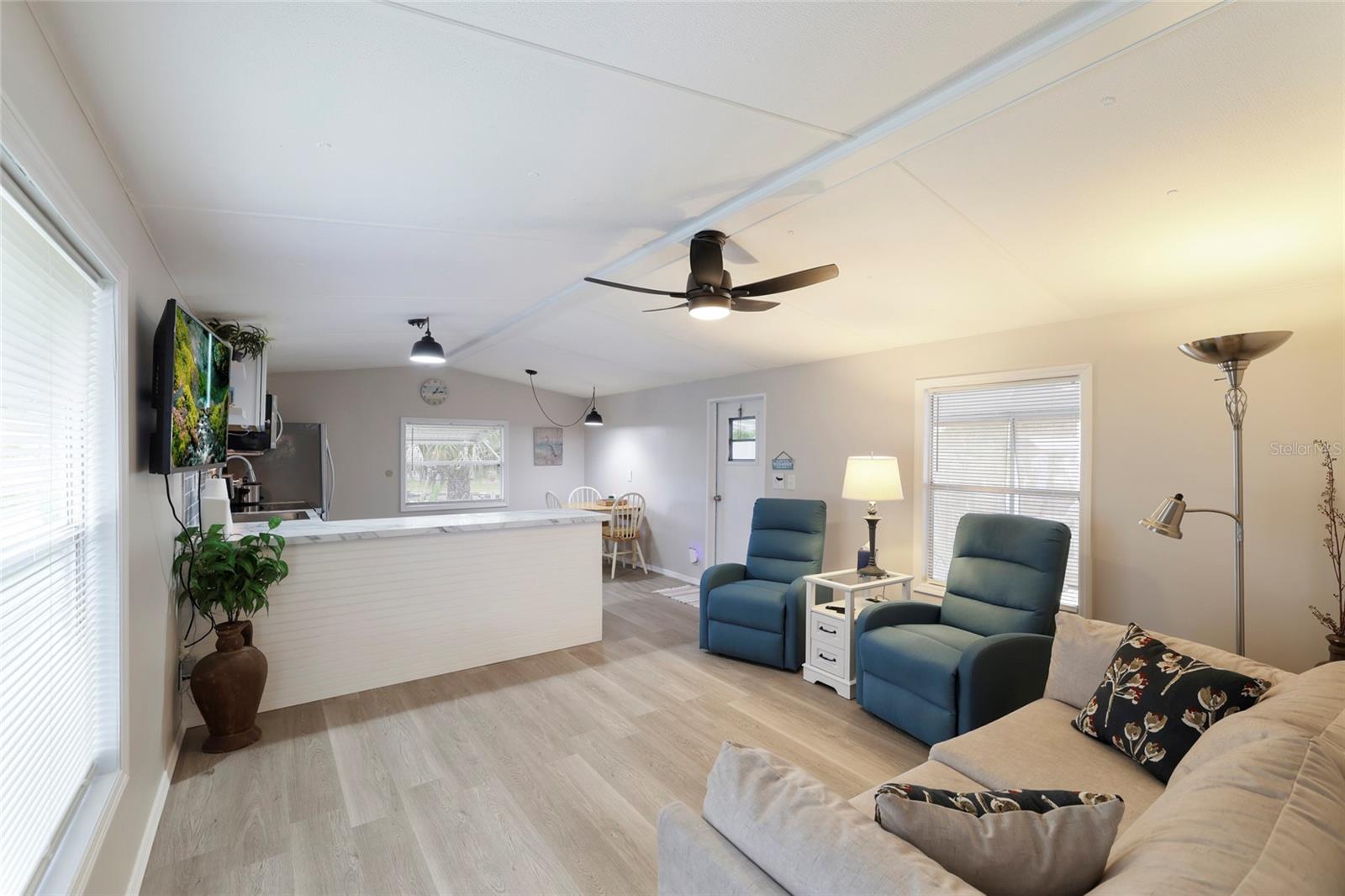 Image 18 of 33 For 3119 Sunny Harbor Drive