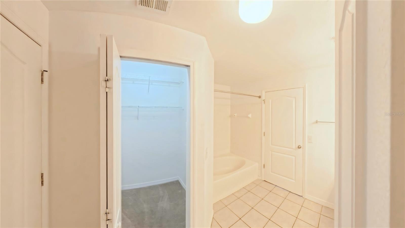 Image 18 of 58 For 4170 Central Sarasota Parkway 426