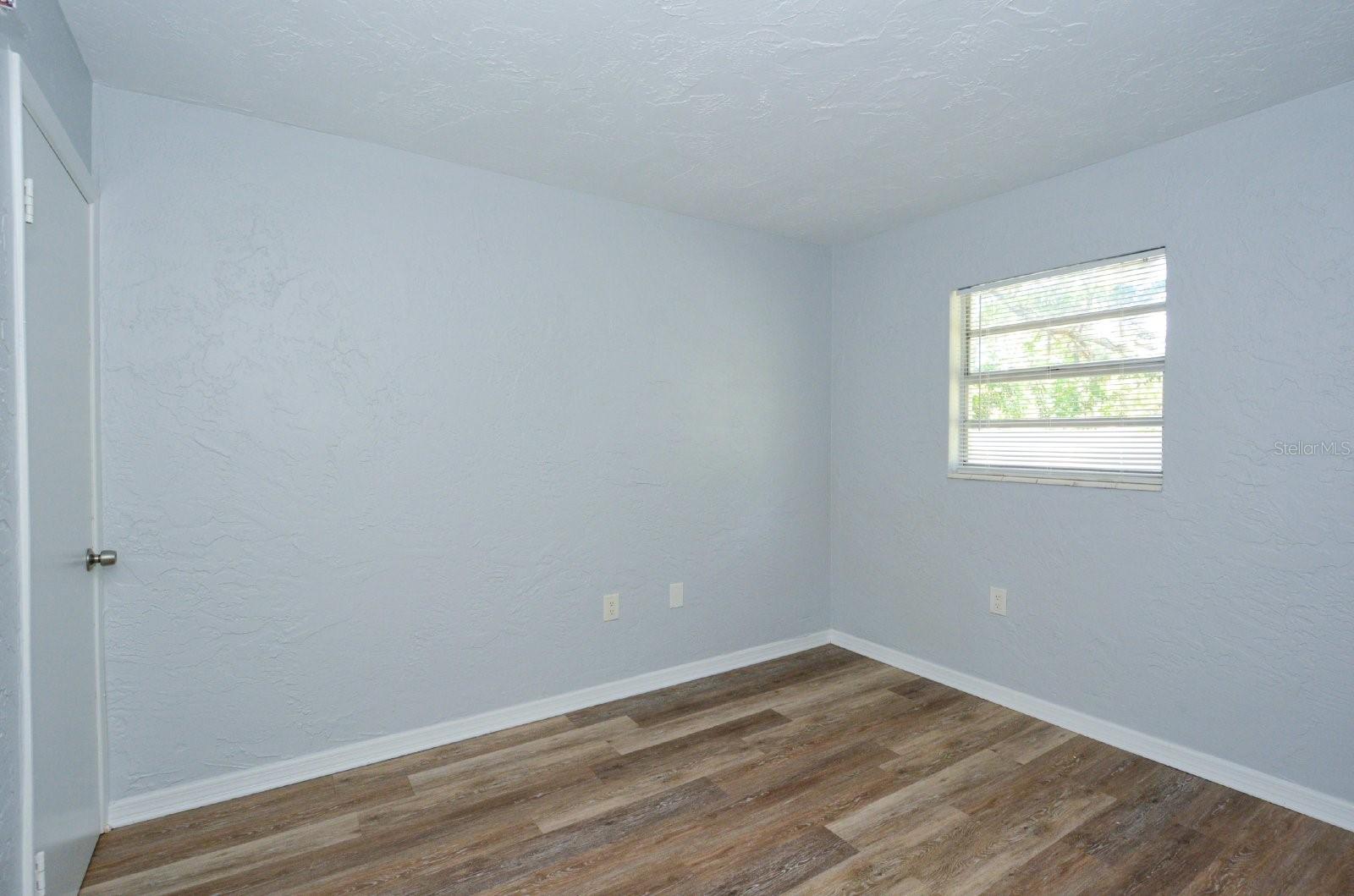 Image 10 of 12 For 2519 9th Avenue W 3