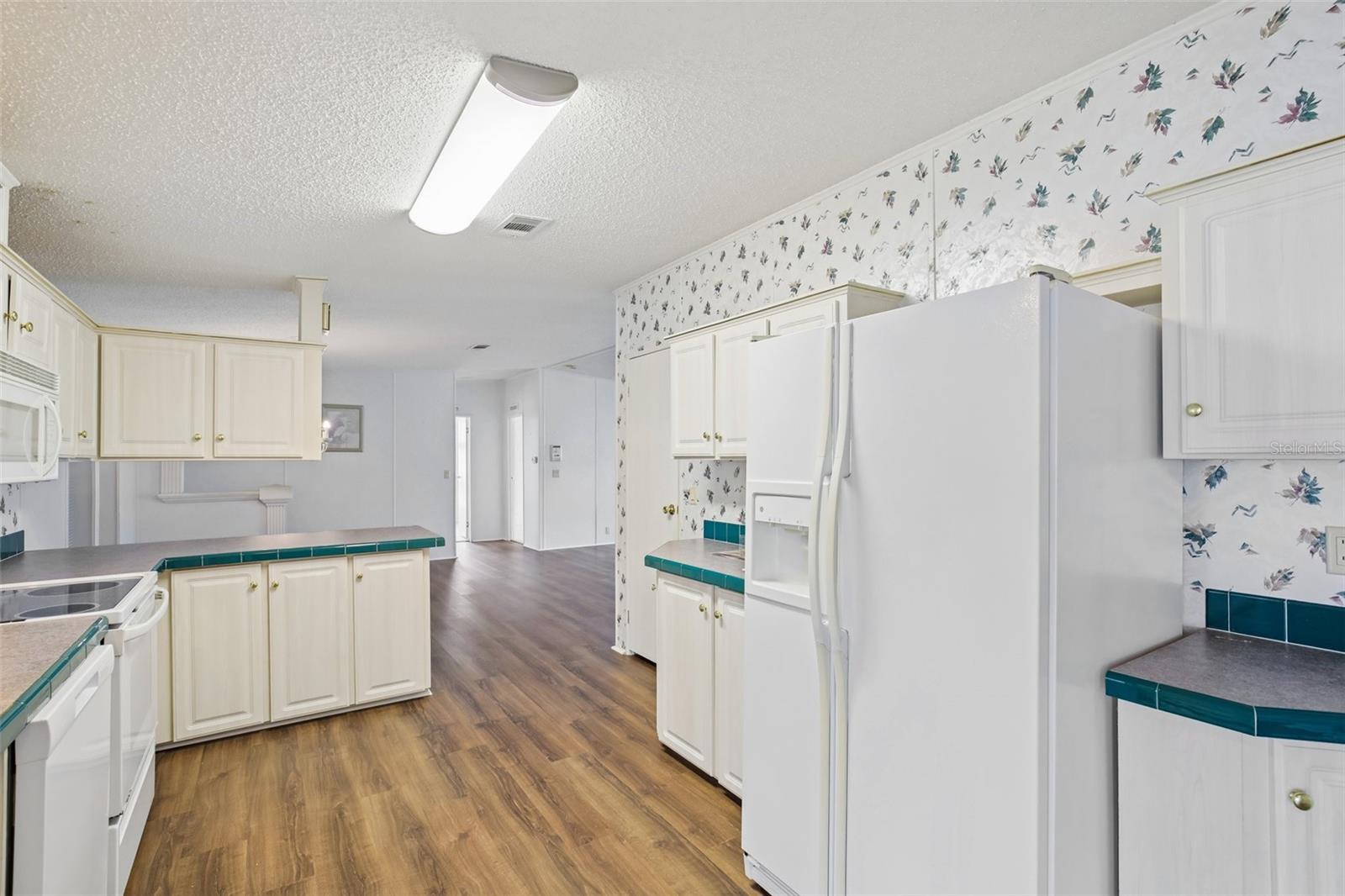Image 10 of 27 For 6710 36th Avenue E 282