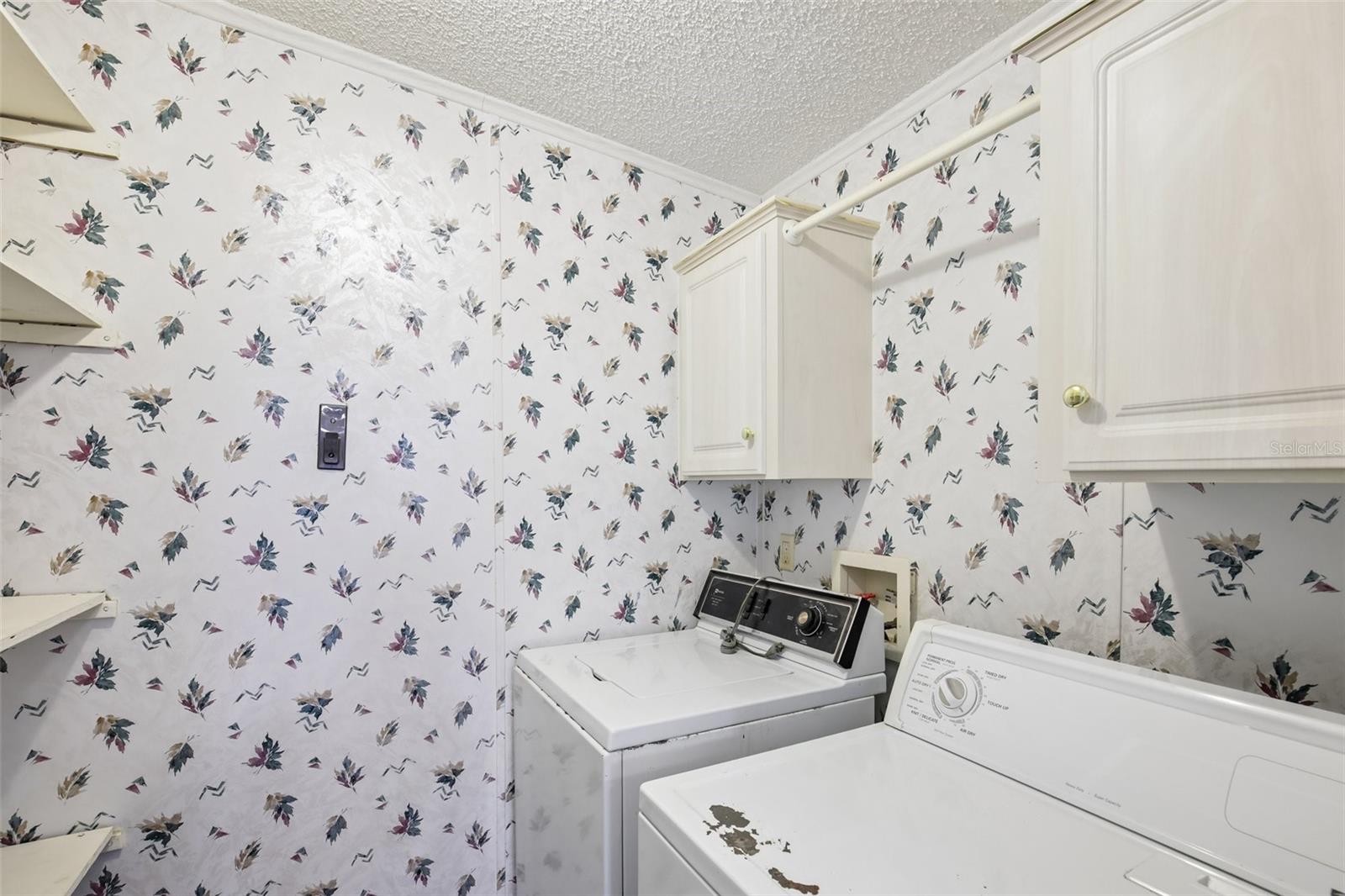Image 11 of 27 For 6710 36th Avenue E 282