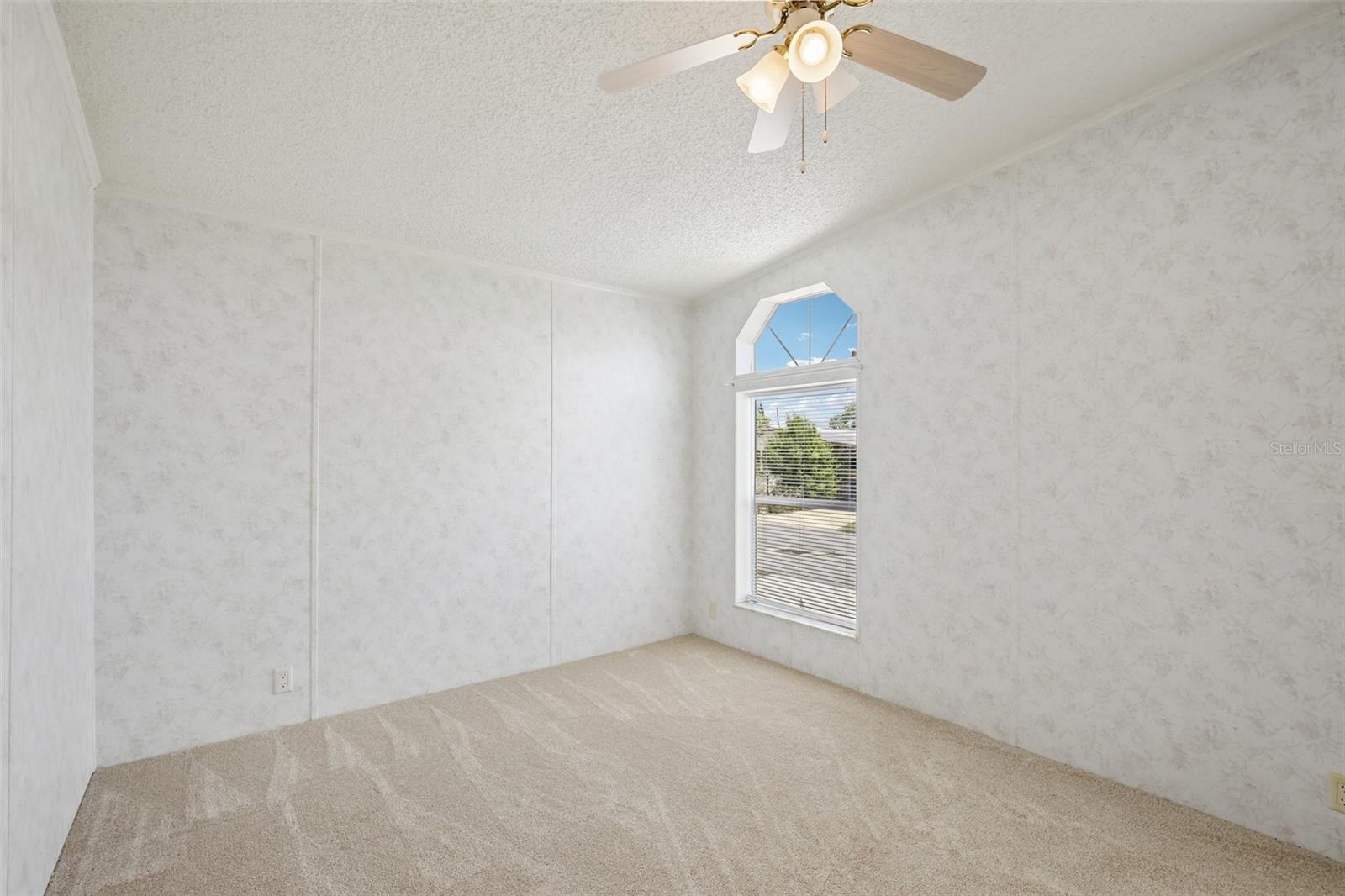 Image 14 of 27 For 6710 36th Avenue E 282