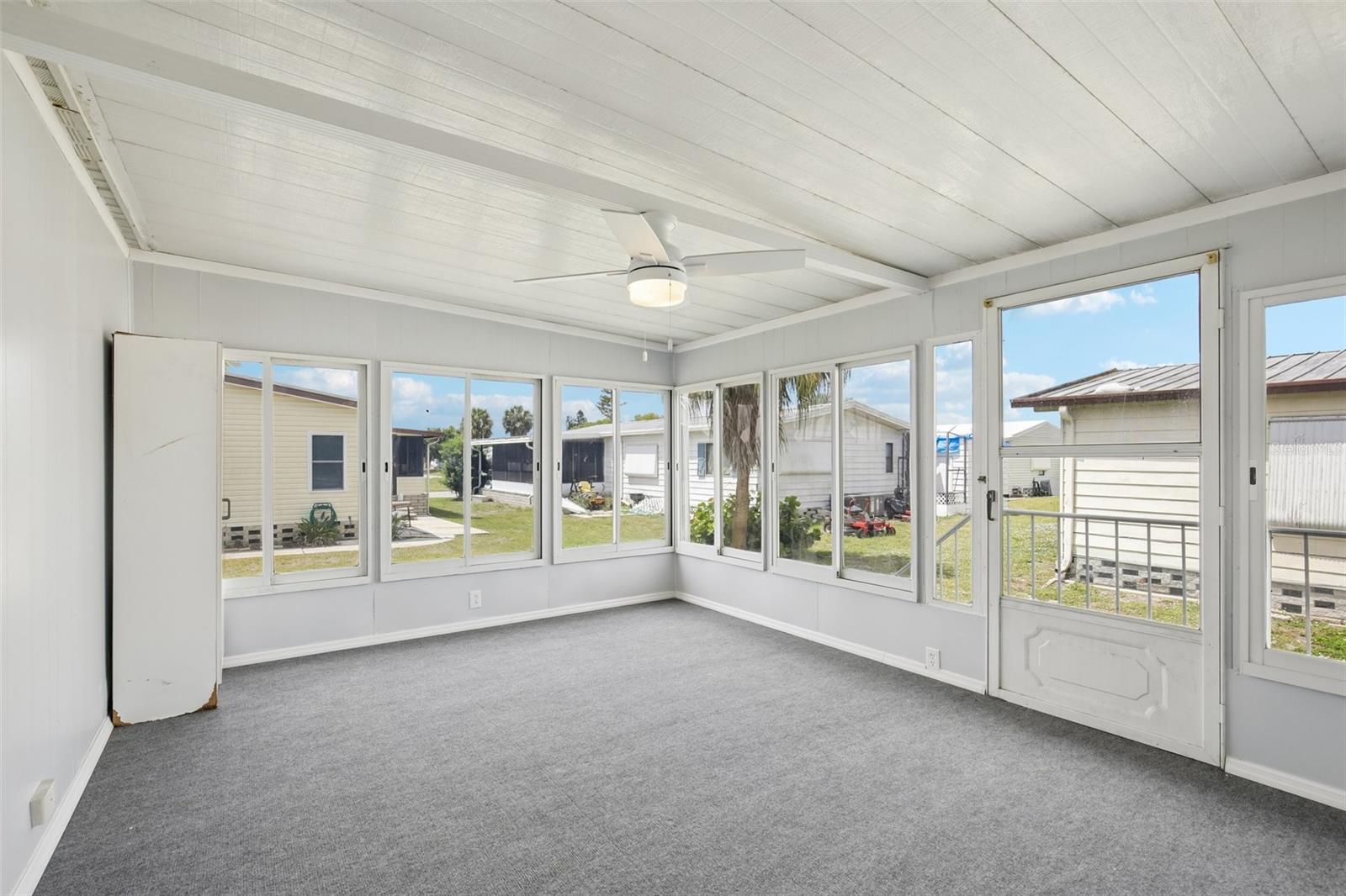 Image 23 of 27 For 6710 36th Avenue E 282