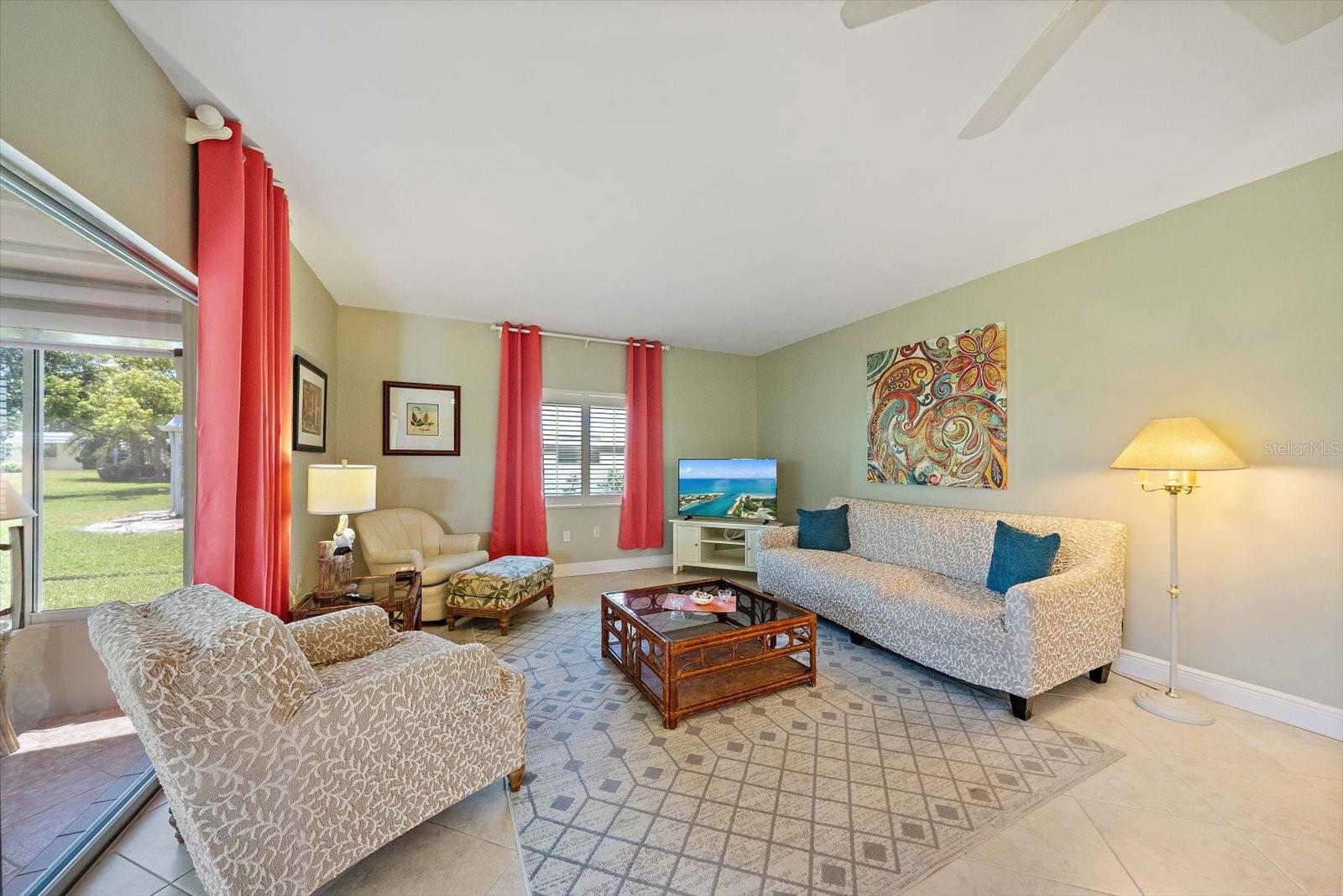 Image 13 of 29 For 5869 Tidewood Avenue 7