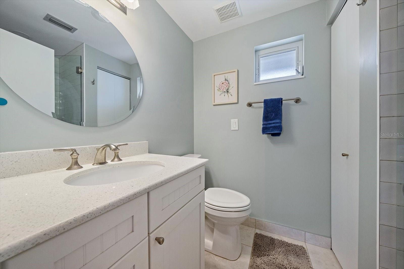 Image 20 of 29 For 5869 Tidewood Avenue 7